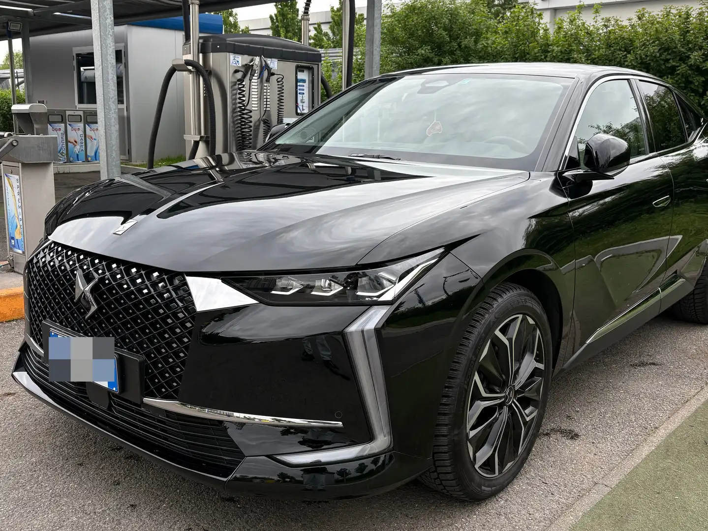 DS Automobiles DS 4 PureTech 130 aut. Rivoli Schwarz - 2