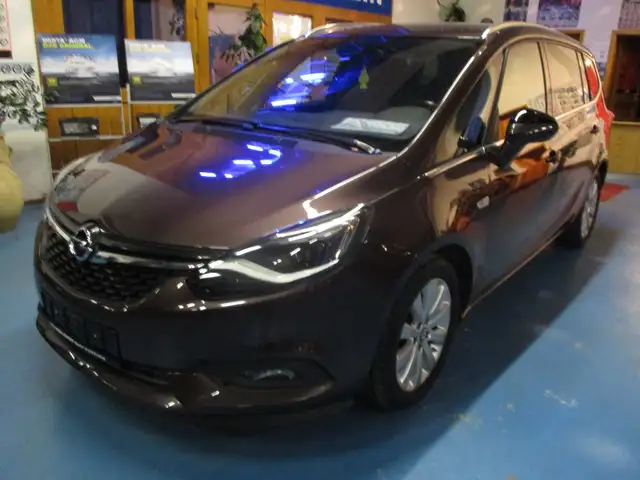 Opel Zafira Tourer 1.4 Turbo Innovation,LED,Kamera,