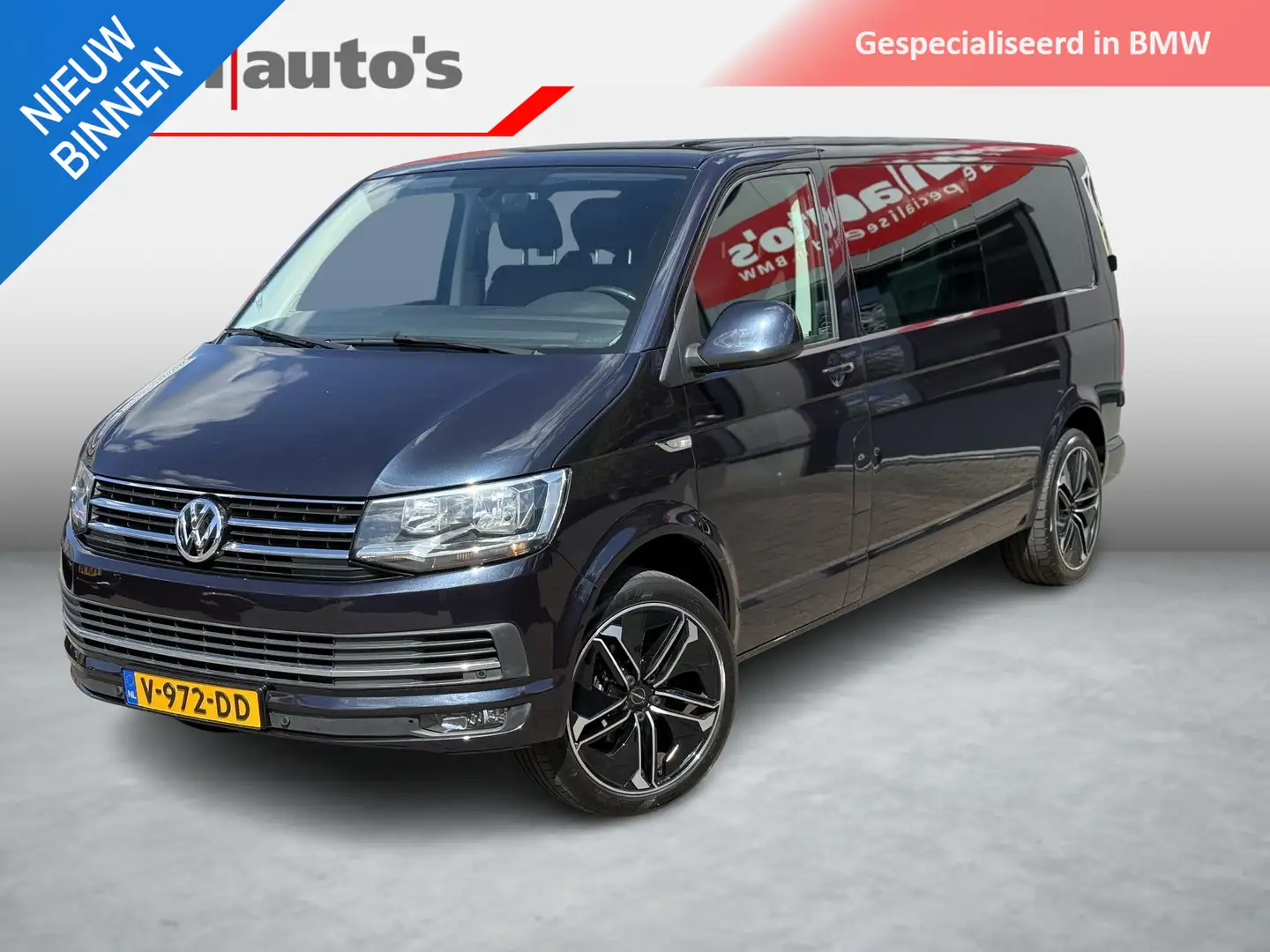 Volkswagen T6 Transporter 2.0 TDI L2H1 DC 6 persoons Highline Blauw - 1
