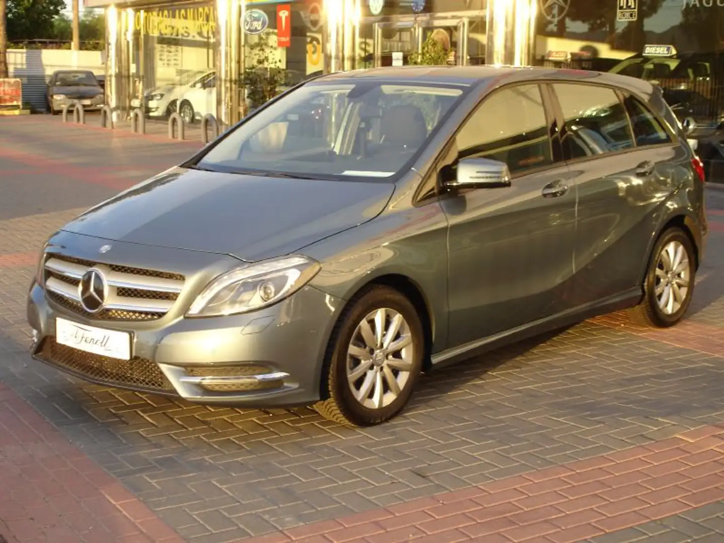 Mercedes-Benz MERCEDES-BENZ Clase B Berlina  Automático de 5 Pu Синій - 2