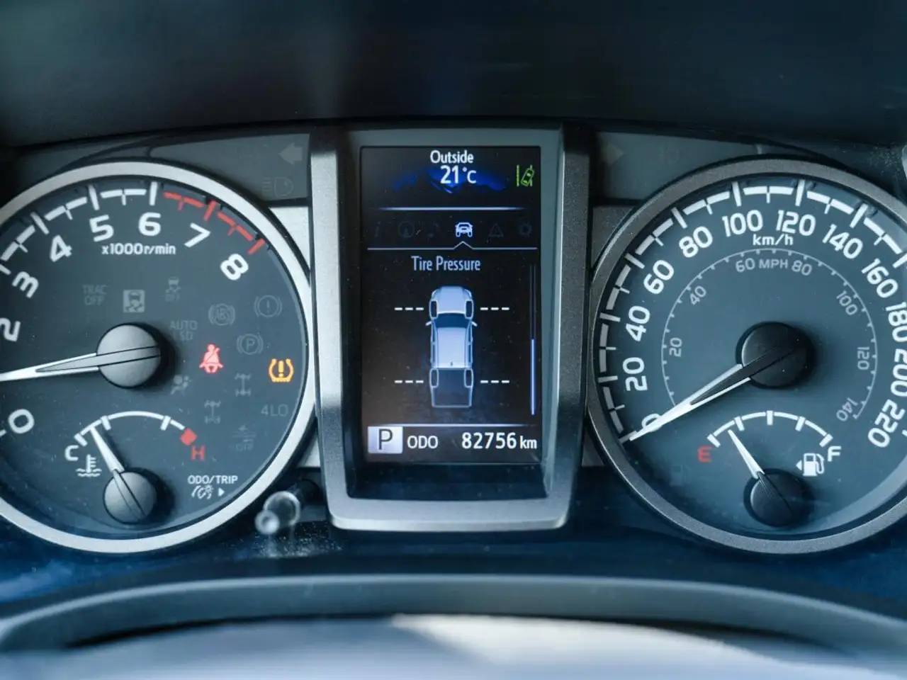 Toyota Tacoma снимка Toyota Tacoma
