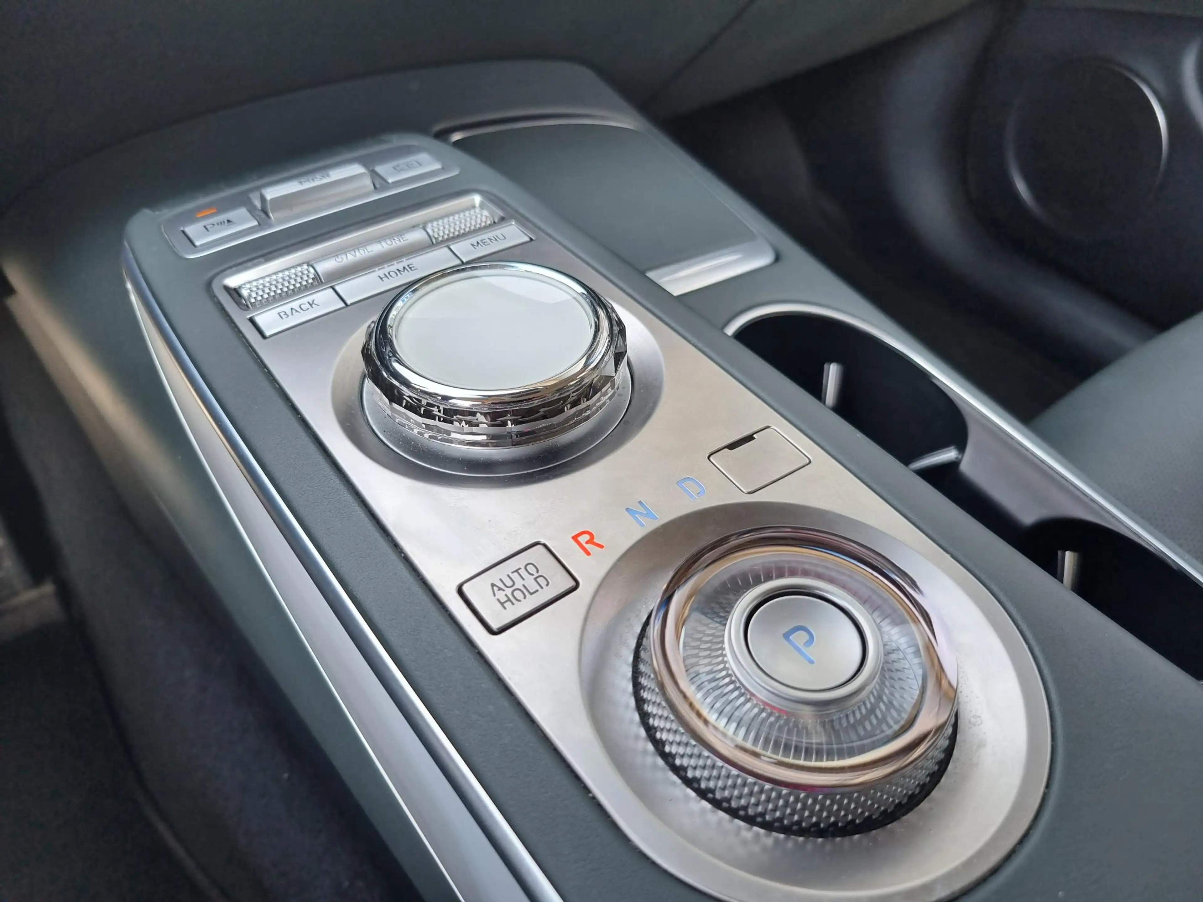 Genesis GV70 Electrified AWD Sport 490pk Dual Motor / NAPPA LEE — photo 17
