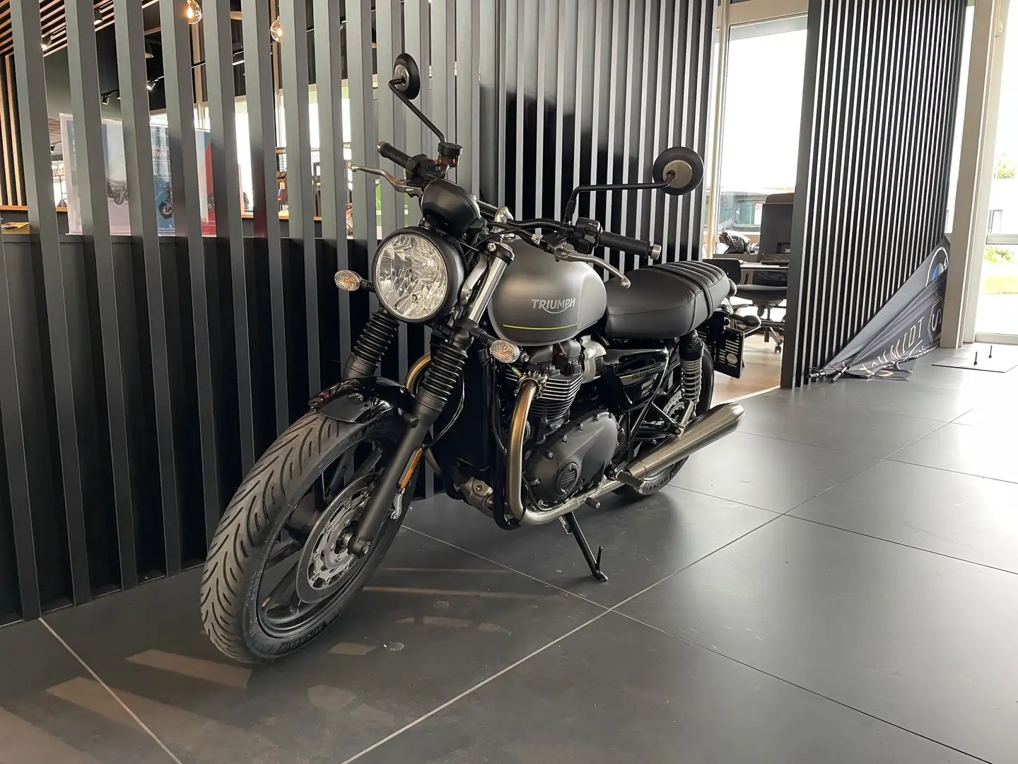 Triumph Speed Twin 900 Grijs - 1