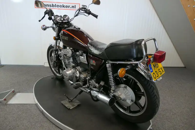 Yamaha XS 750 - foto 7