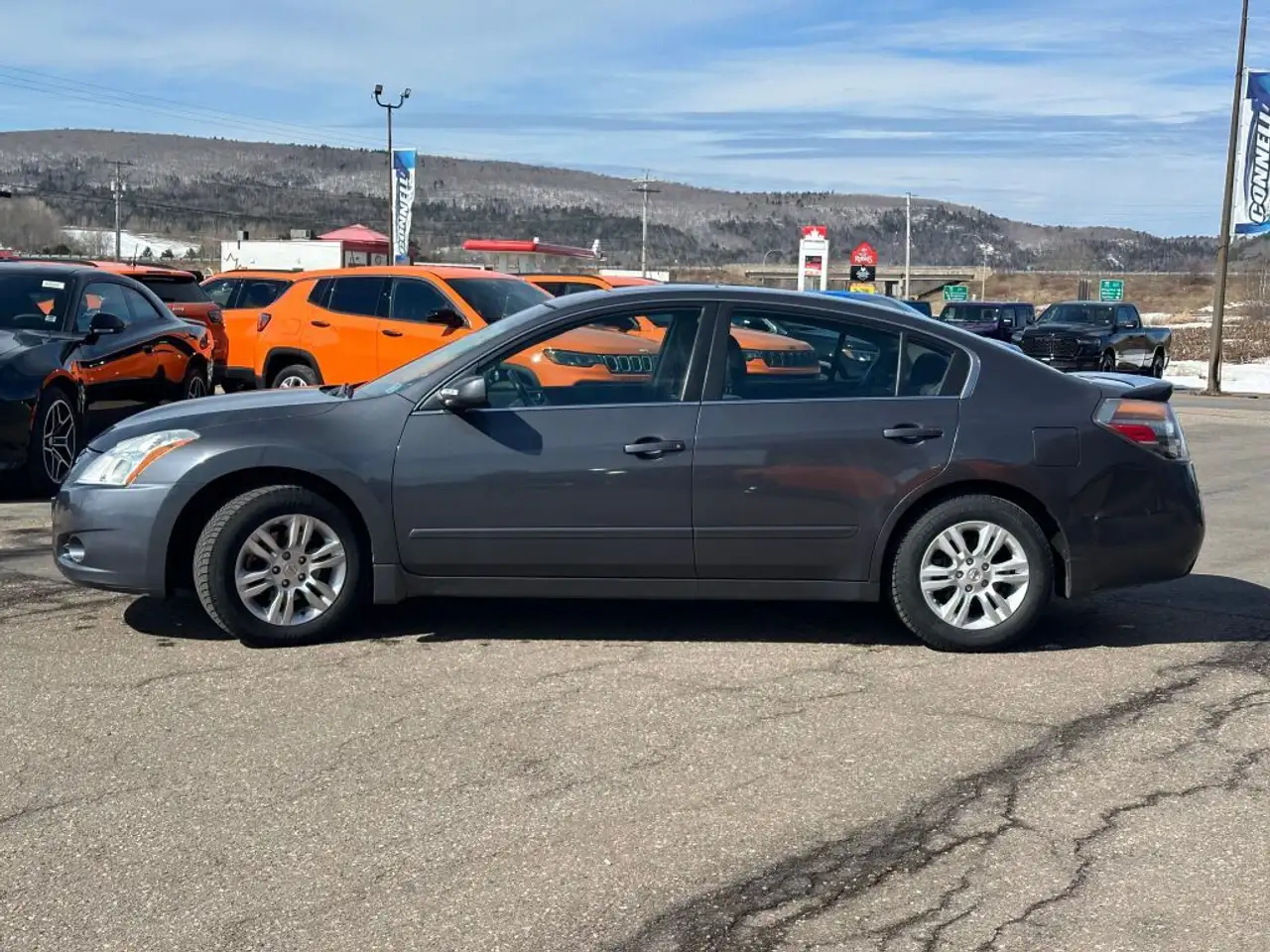 Nissan Altima снимка Nissan Altima