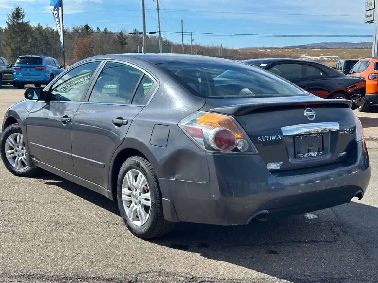 Nissan Altima снимка Nissan Altima