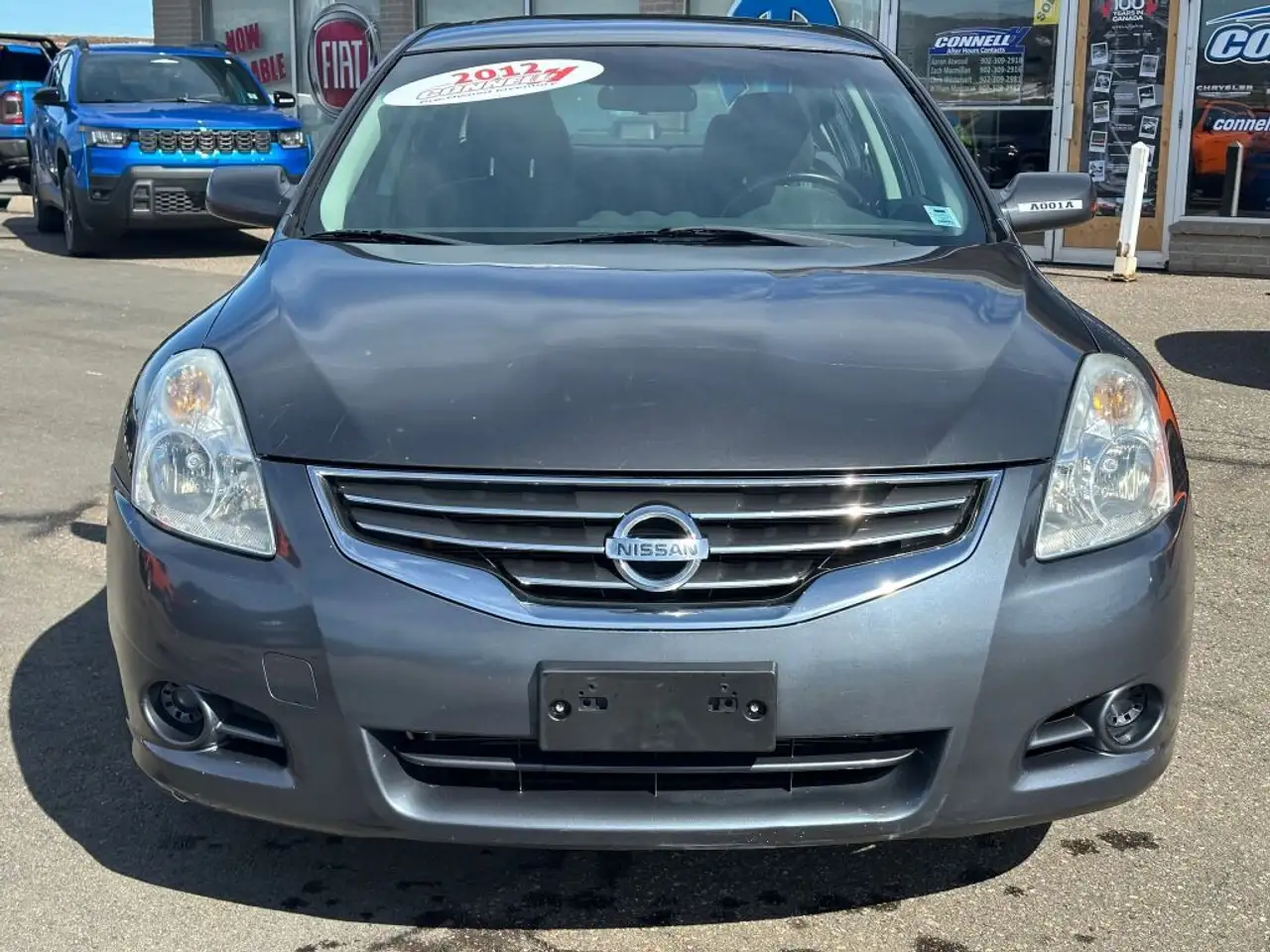 Nissan Altima снимка Nissan Altima