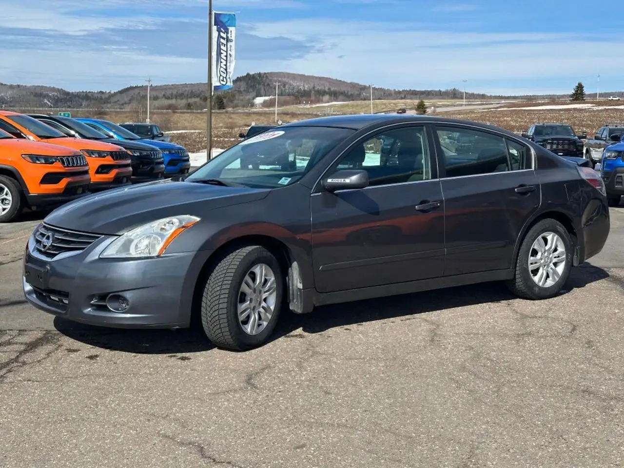Nissan Altima снимка Nissan Altima