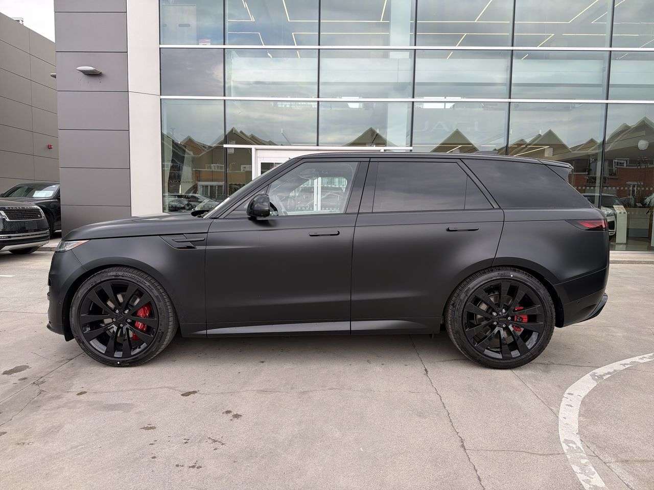 2026 Land Rover Range Rover Sport P400 Dynamic HSE alt 5