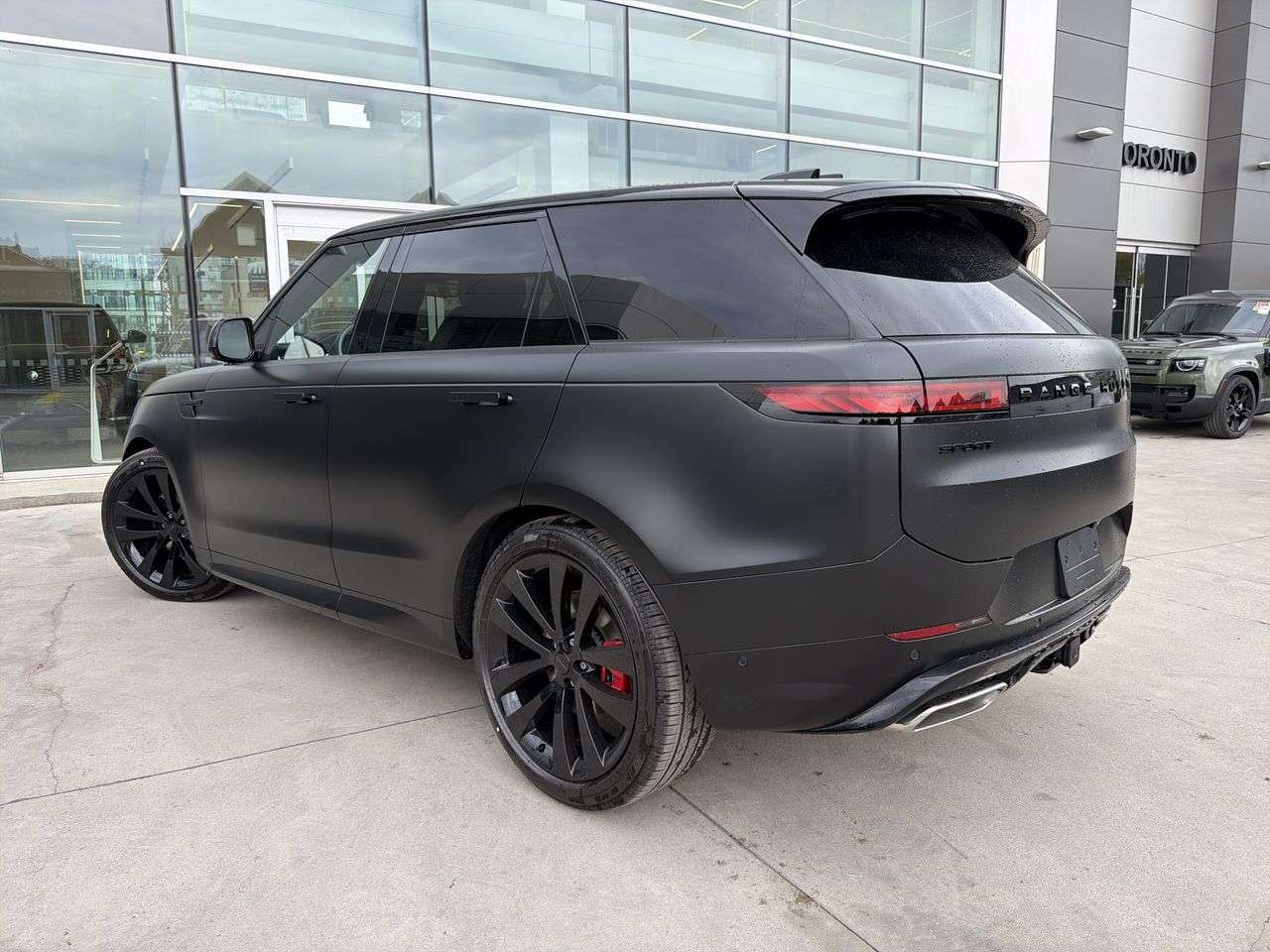 2026 Land Rover Range Rover Sport P400 Dynamic HSE thumb 6