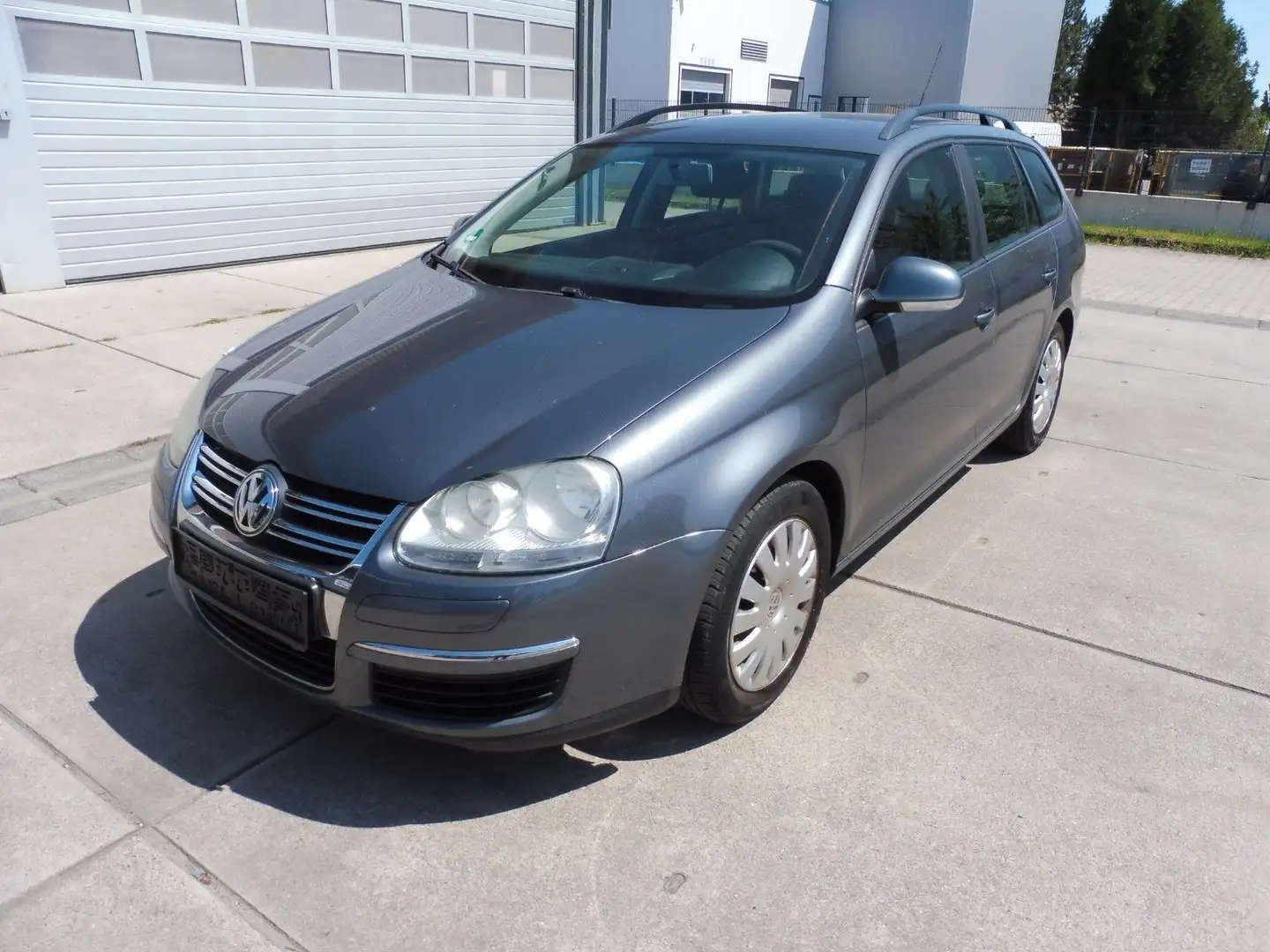 Volkswagen Golf 1.6 75kW Comfortline Variant Euro 4 Grau - 1