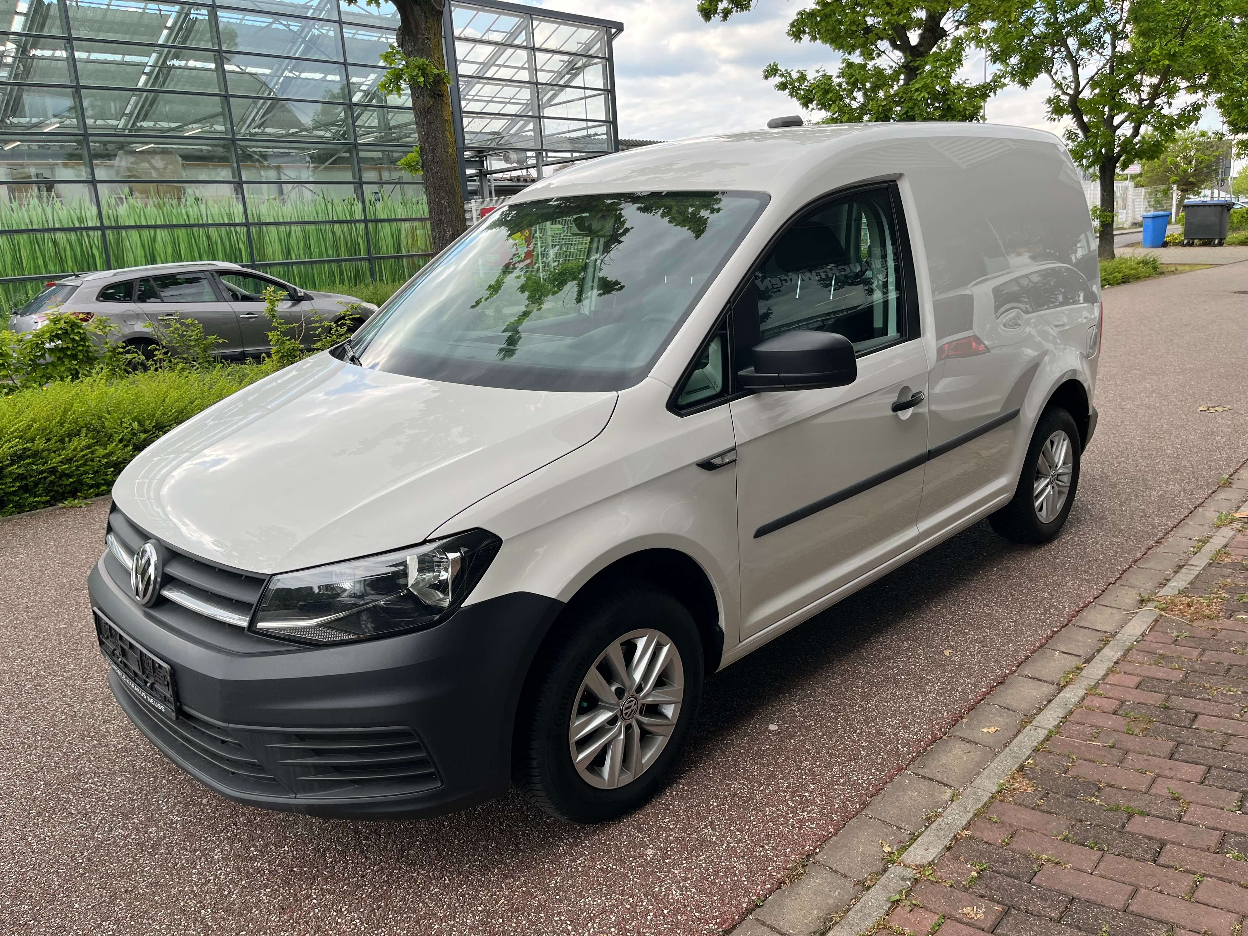 Second hand Volkswagen Caddy 