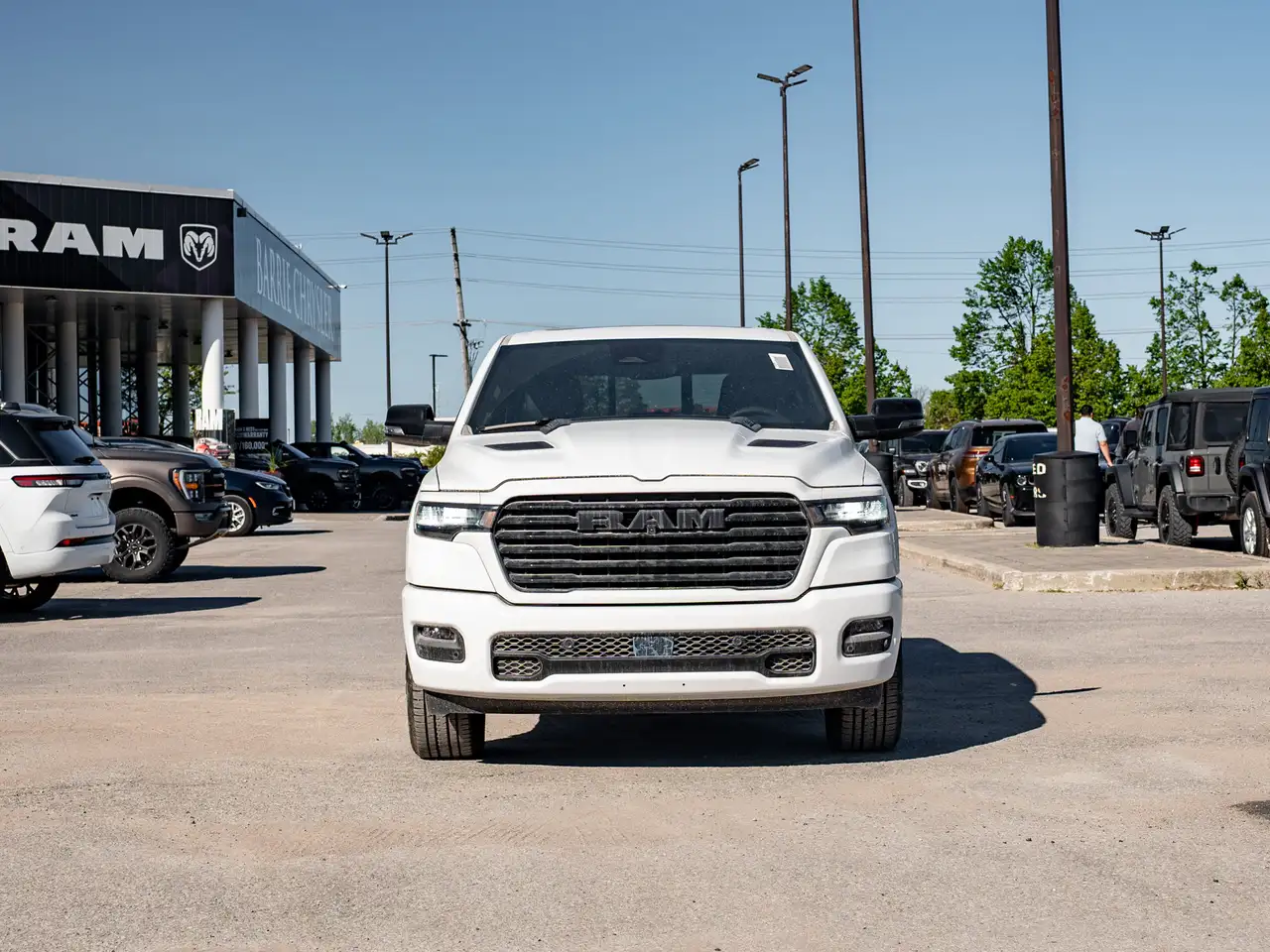RAM 1500 снимка RAM 1500