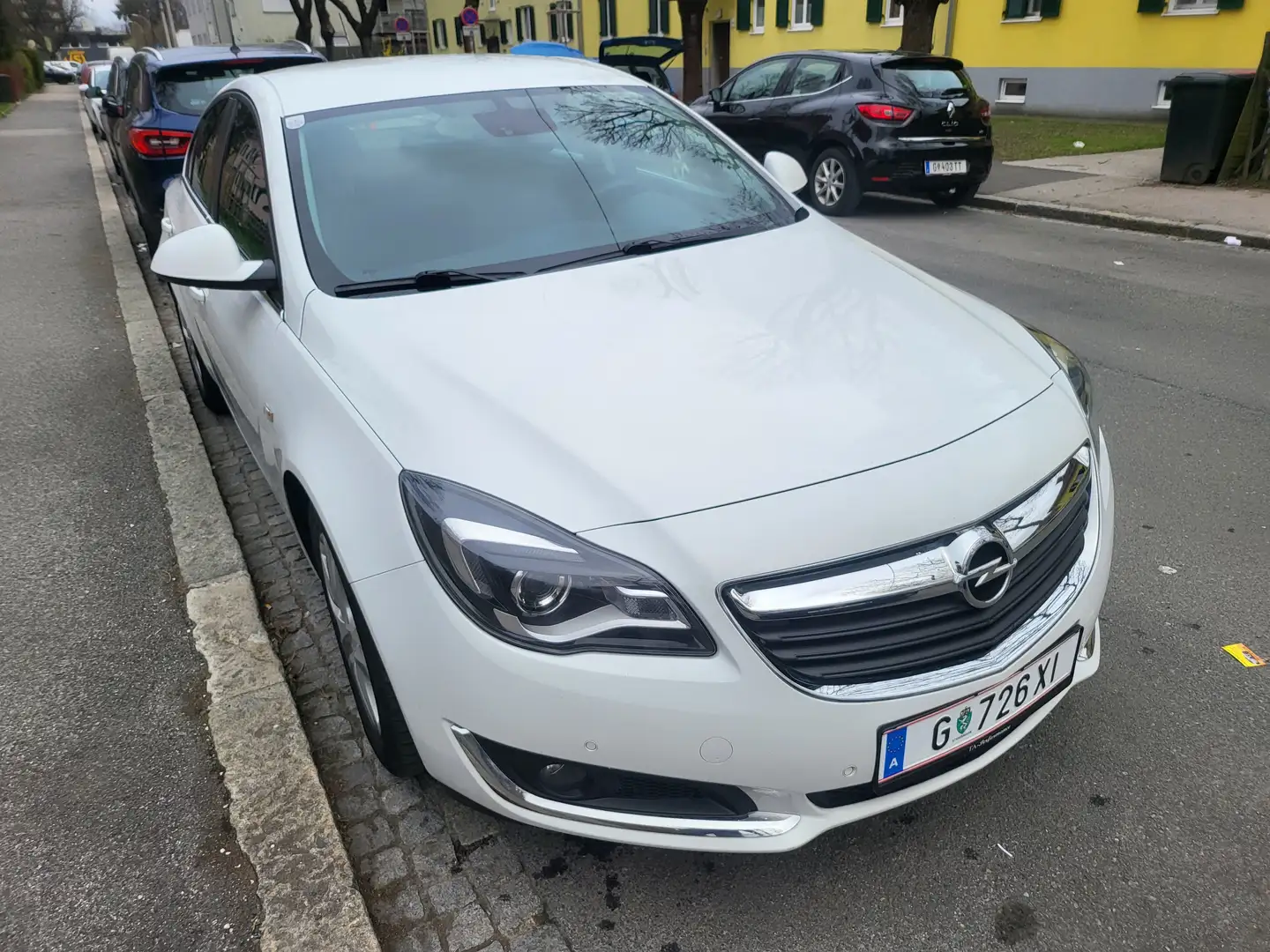 Opel Insignia Insignia 1,6 CDTI ecoflex Business Weiß - 1