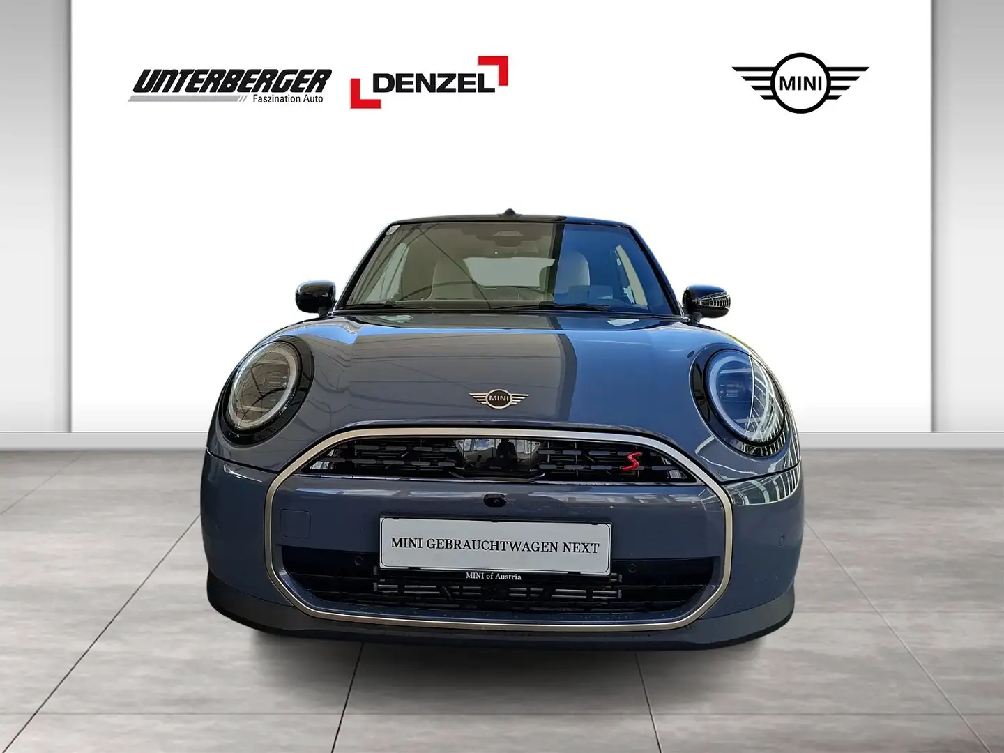 MINI Cooper S Cabrio Cooper S Favoured Trim Cabrio Grau - 2