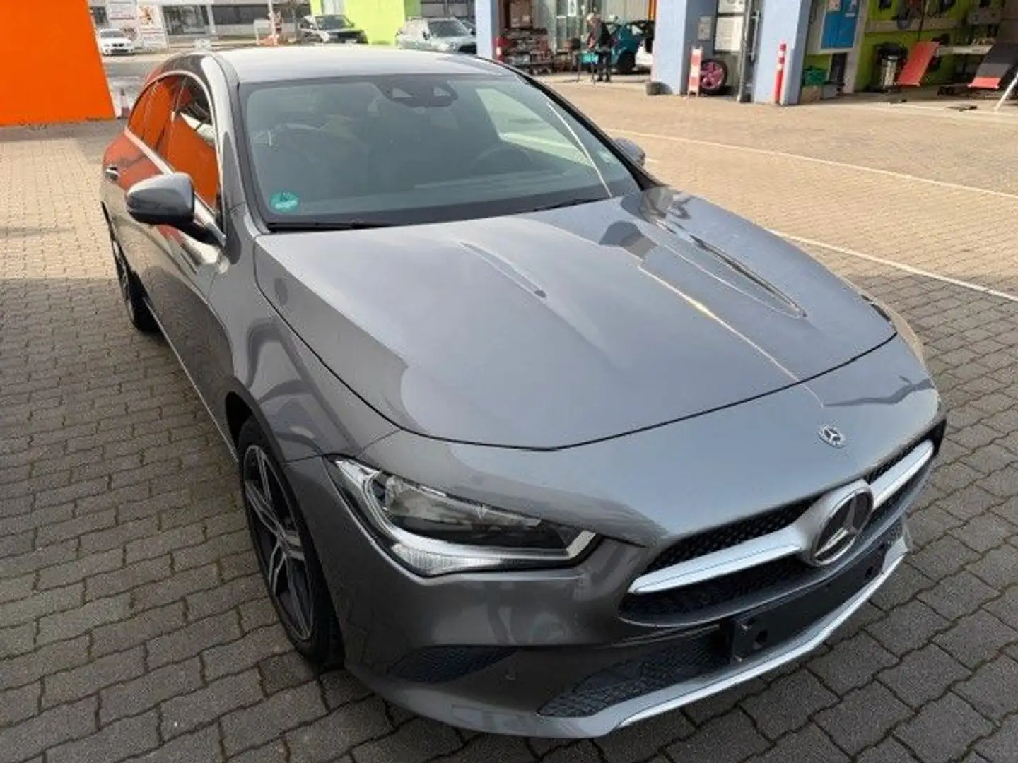 Mercedes-Benz Sonstige CLA  200 Shooting Brake Grau - 2
