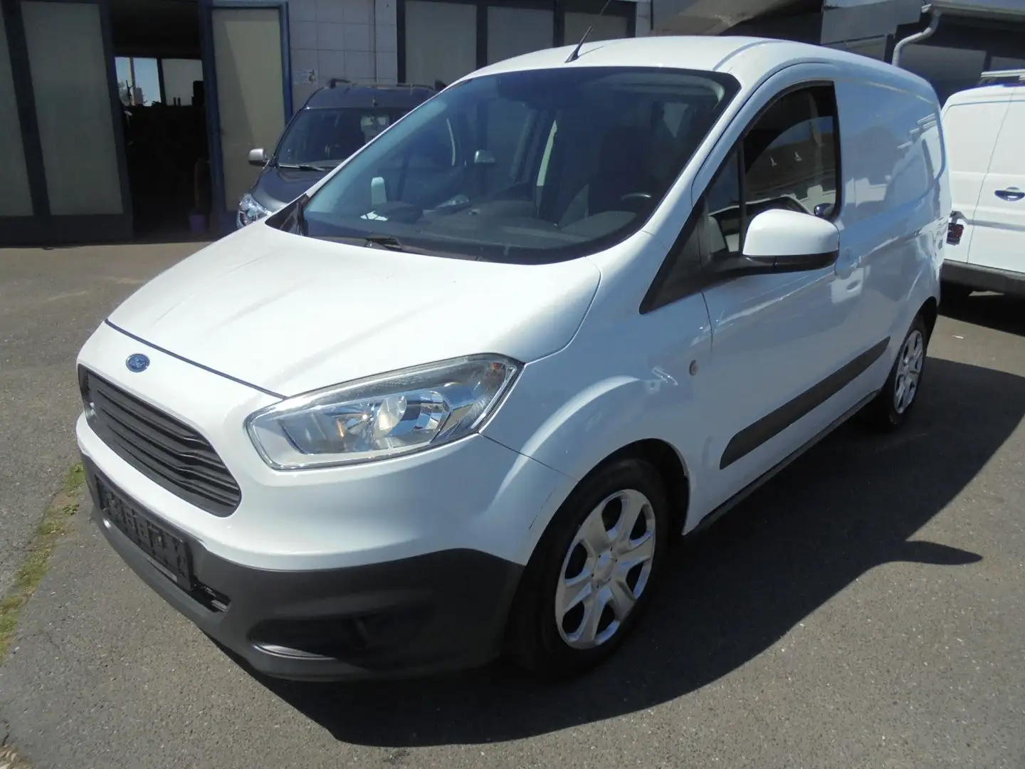 Ford Transit Courier Trend Weiß - 1
