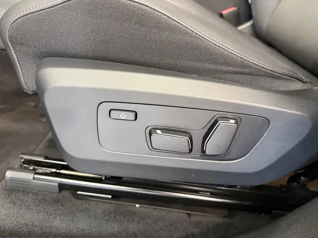 BMW X3 view 6