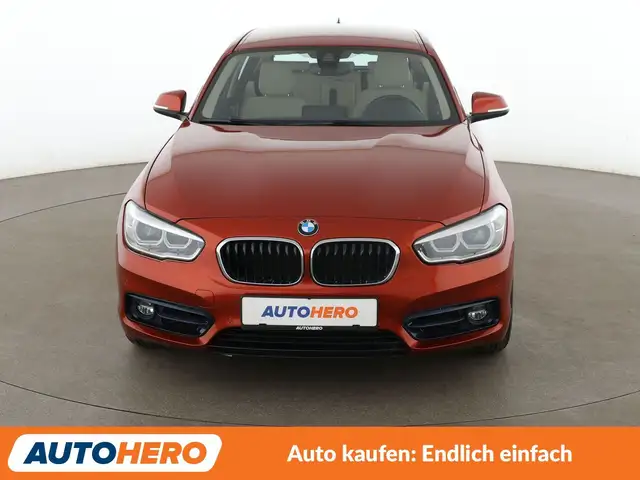 BMW 1 Series view 9