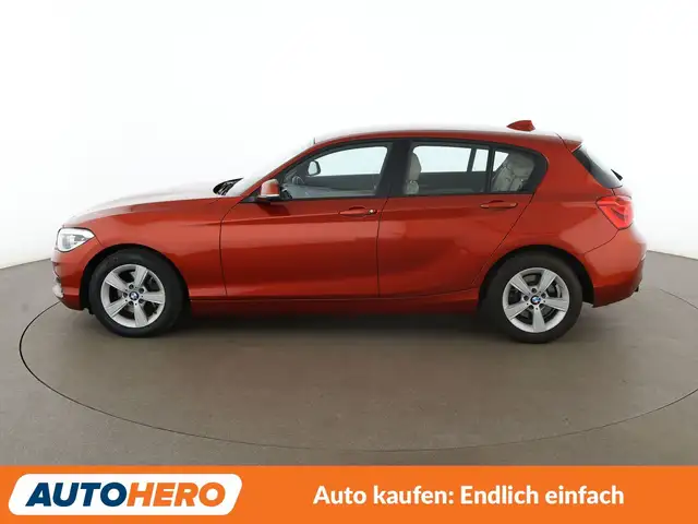 BMW 1 Series view 3