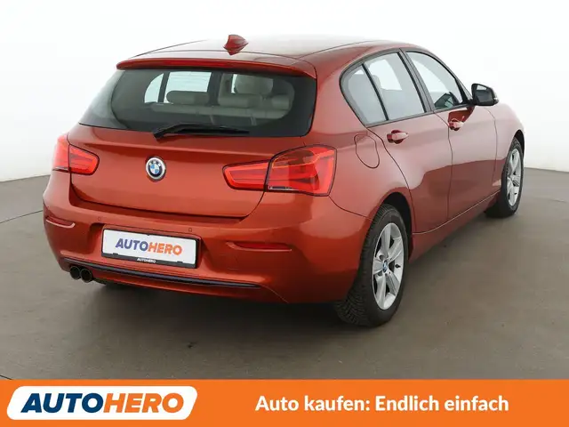 BMW 1 Series view 6