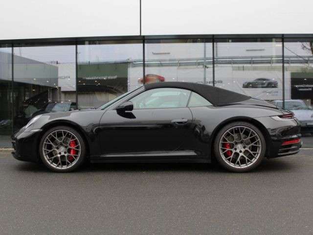 Porsche 992 (911) Carrera 4S Cabriolet