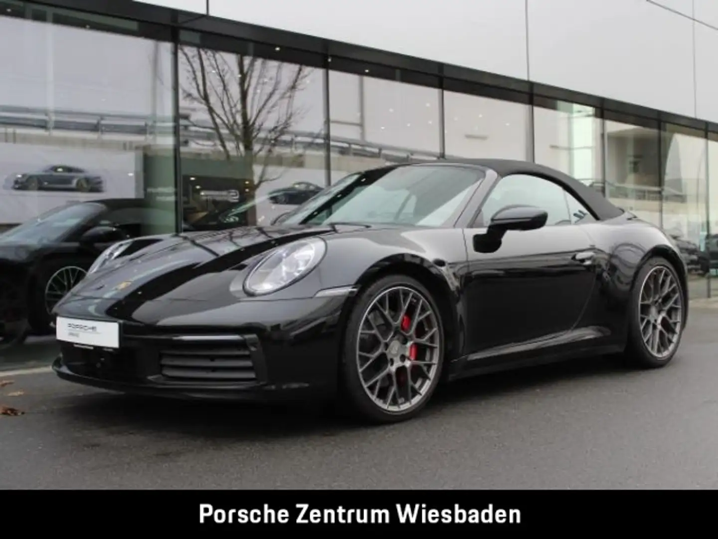 Porsche 992 (911) Carrera 4S Cabriolet Schwarz - 1