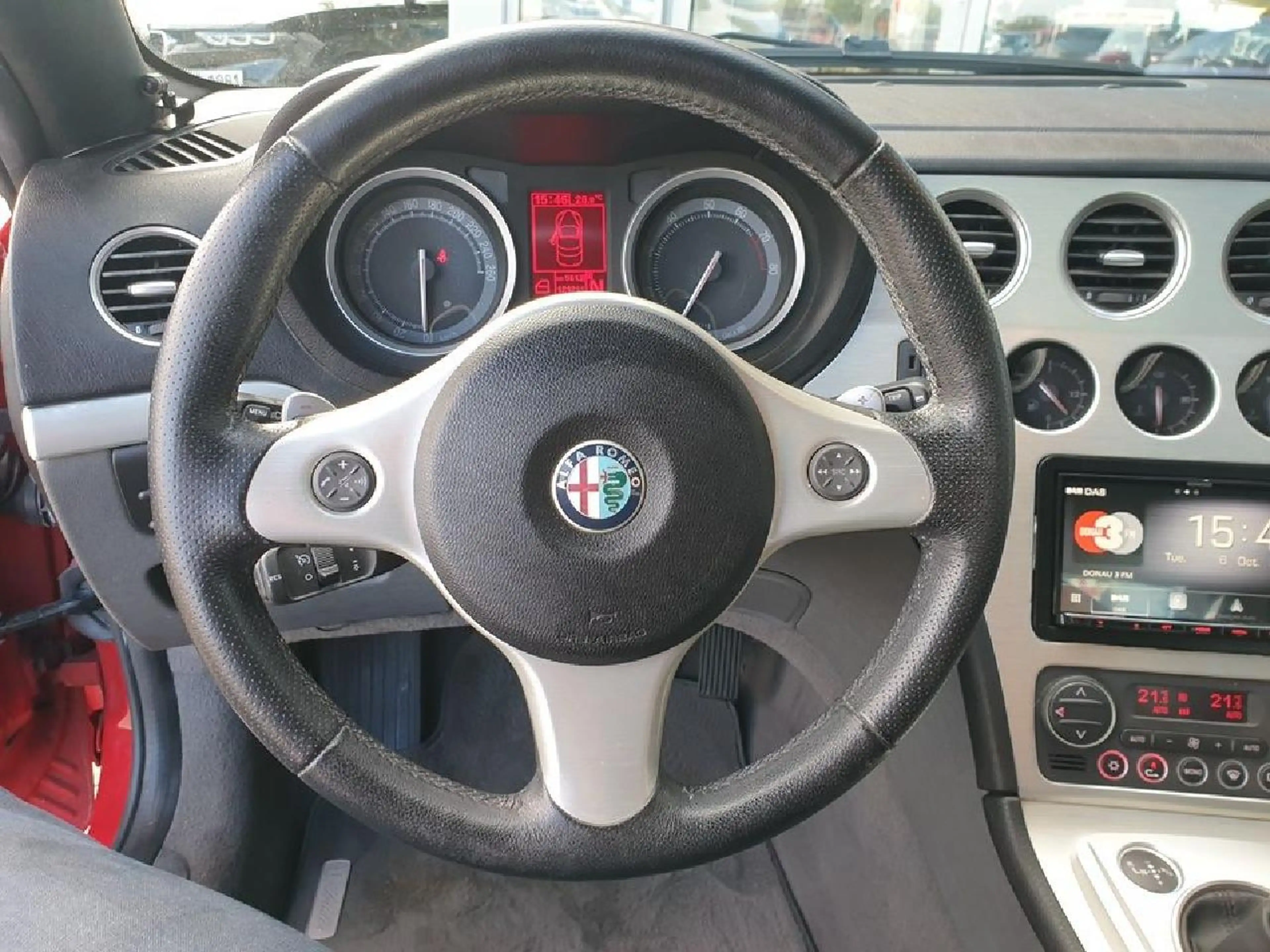 Alfa Romeo Spider 2.2 JTS 16V Exclusive — photo 10