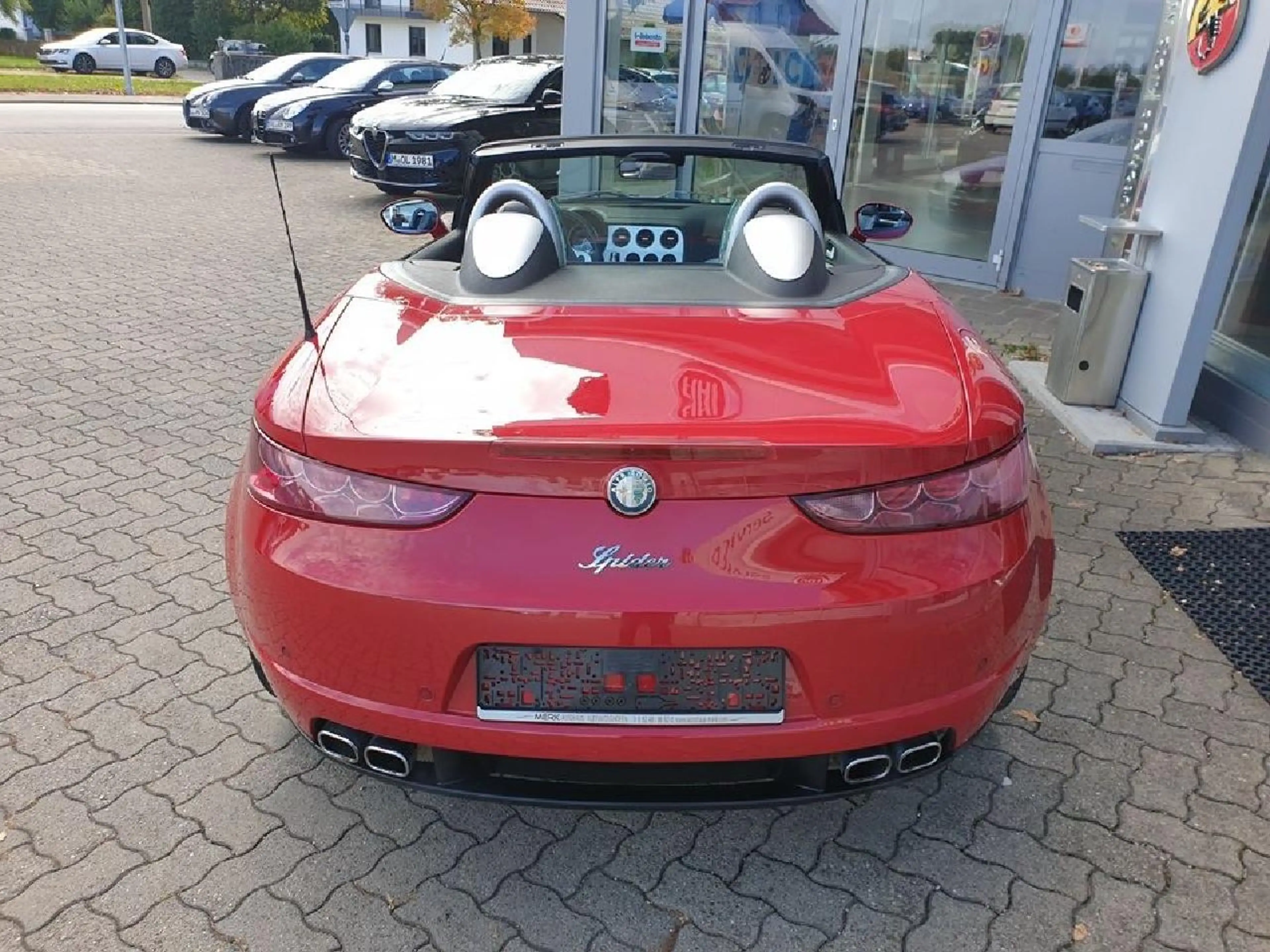 Alfa Romeo Spider 2.2 JTS 16V Exclusive — photo 12