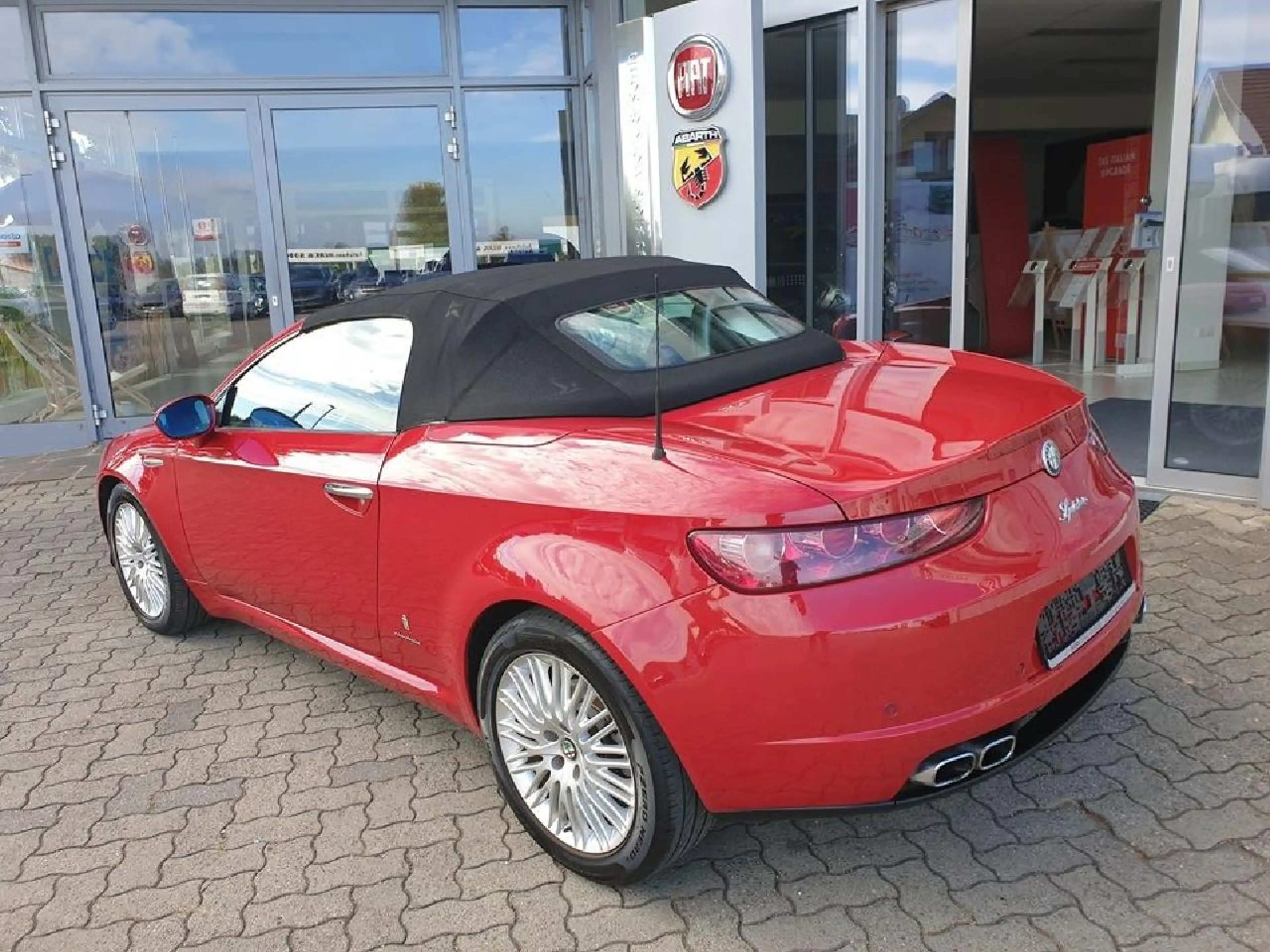 Alfa Romeo Spider 2.2 JTS 16V Exclusive — photo 5