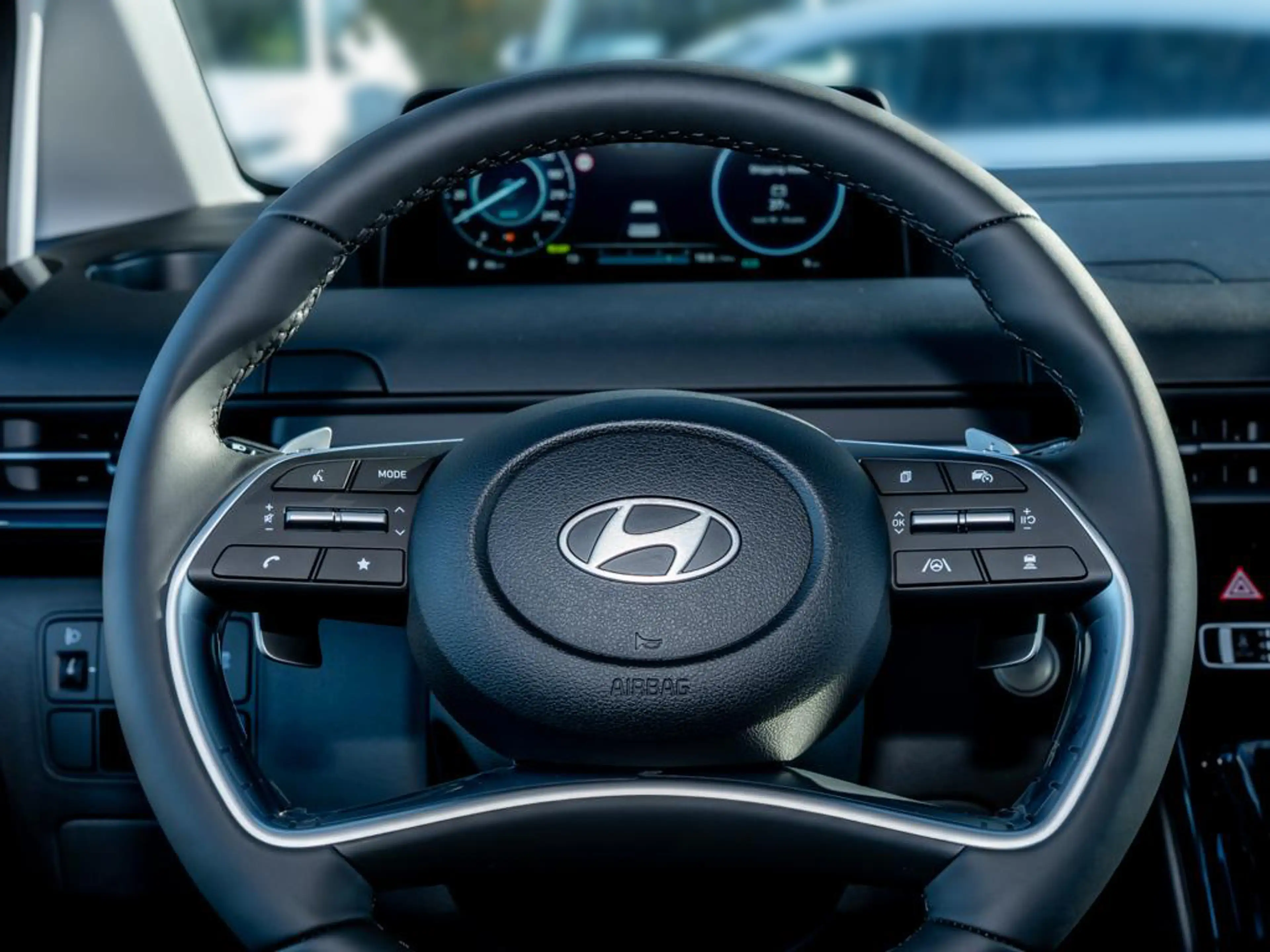 Hyundai STARIA HEV 9-Sitzer Trend Easy-Access-Paket — photo 9