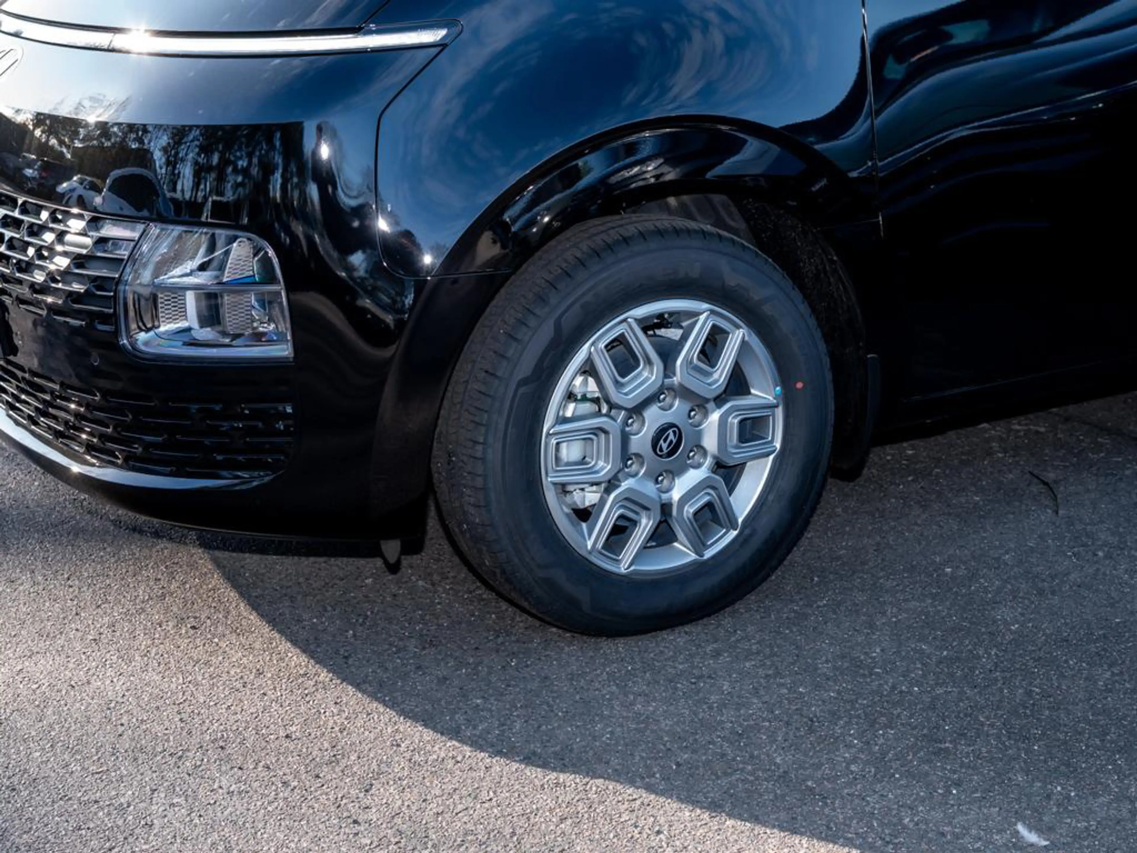Hyundai STARIA HEV 9-Sitzer Trend Easy-Access-Paket — photo 7