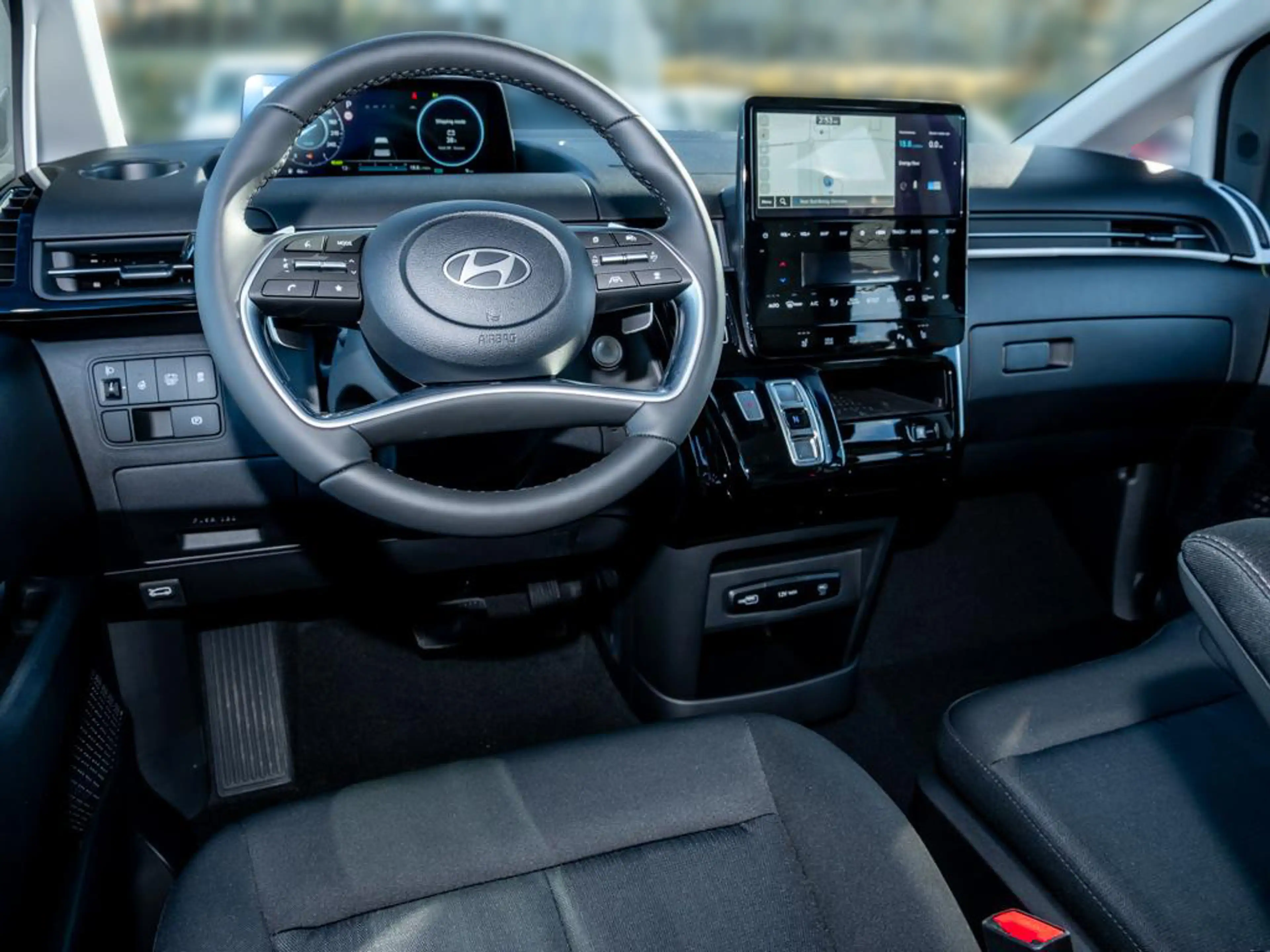 Hyundai STARIA HEV 9-Sitzer Trend Easy-Access-Paket — photo 12