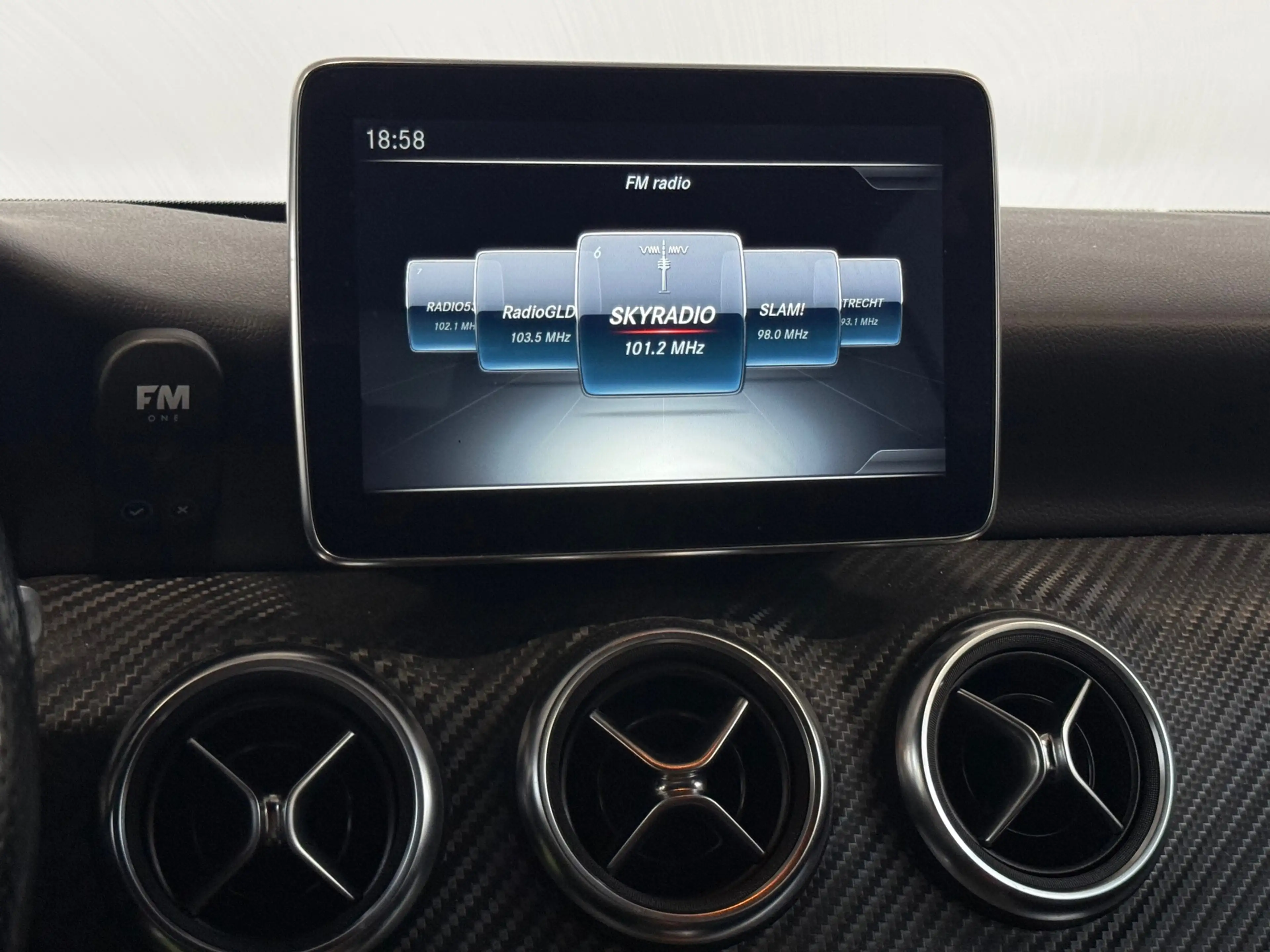 Mercedes-Benz A 180 AMG Night Dynamic Sfeer Led NAP — photo 15