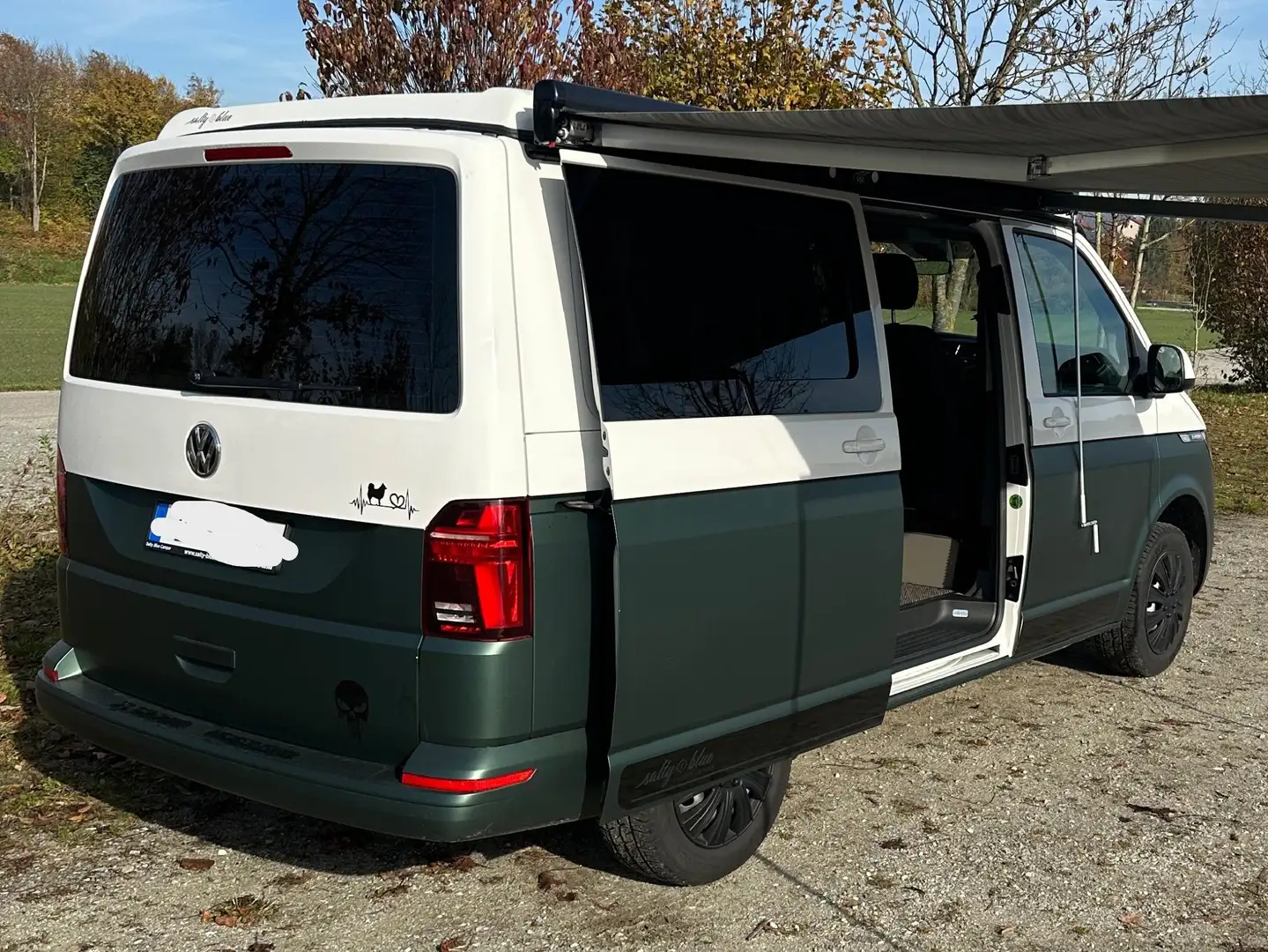Volkswagen T6.1 Transporter inkl. Salty Blue Premium Ausbau // Camper - 2