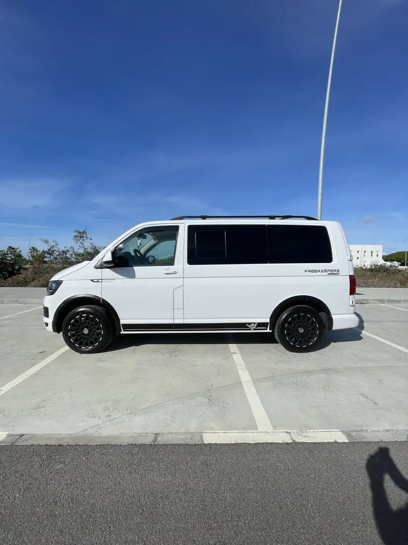 Volkswagen Transporter T6 camperizada - 1