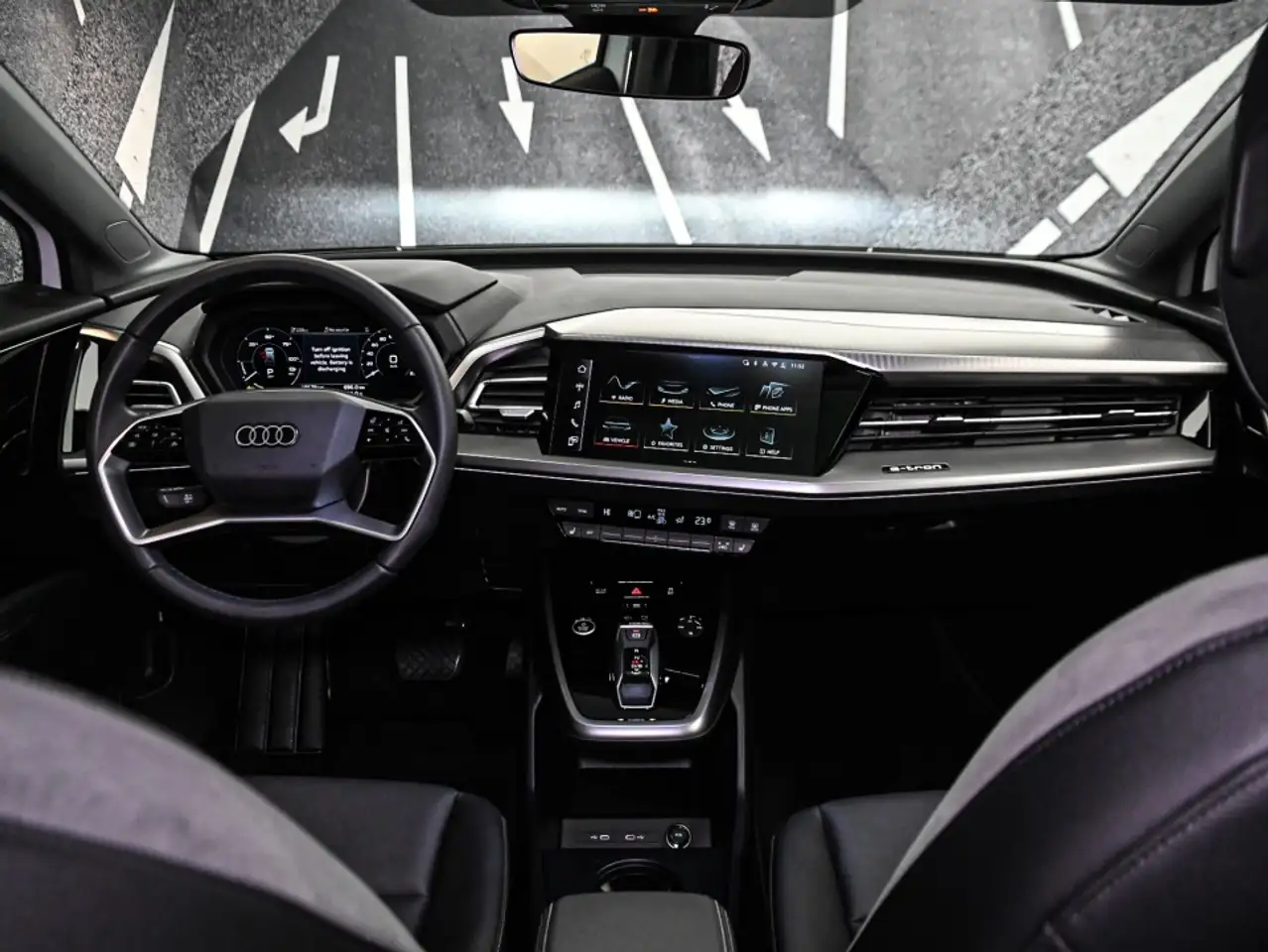 Audi Q4 e-tron снимка Audi Q4 e-tron