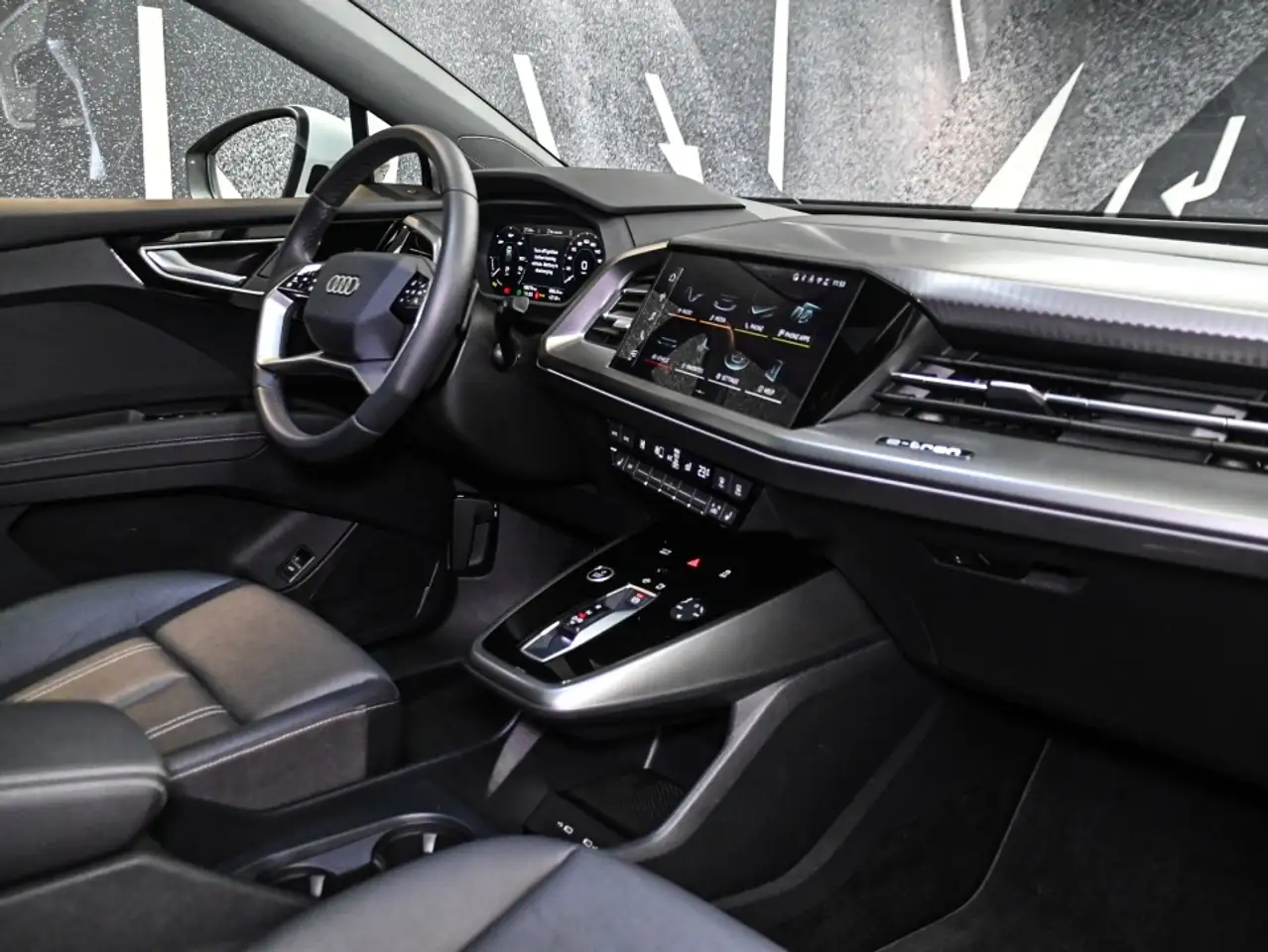 Audi Q4 e-tron снимка Audi Q4 e-tron
