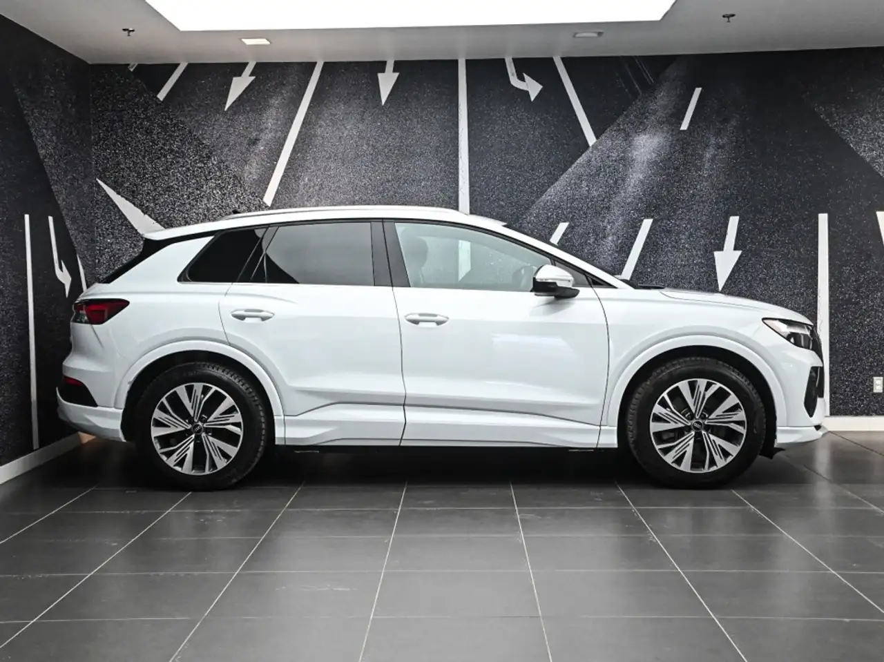 Audi Q4 e-tron снимка Audi Q4 e-tron