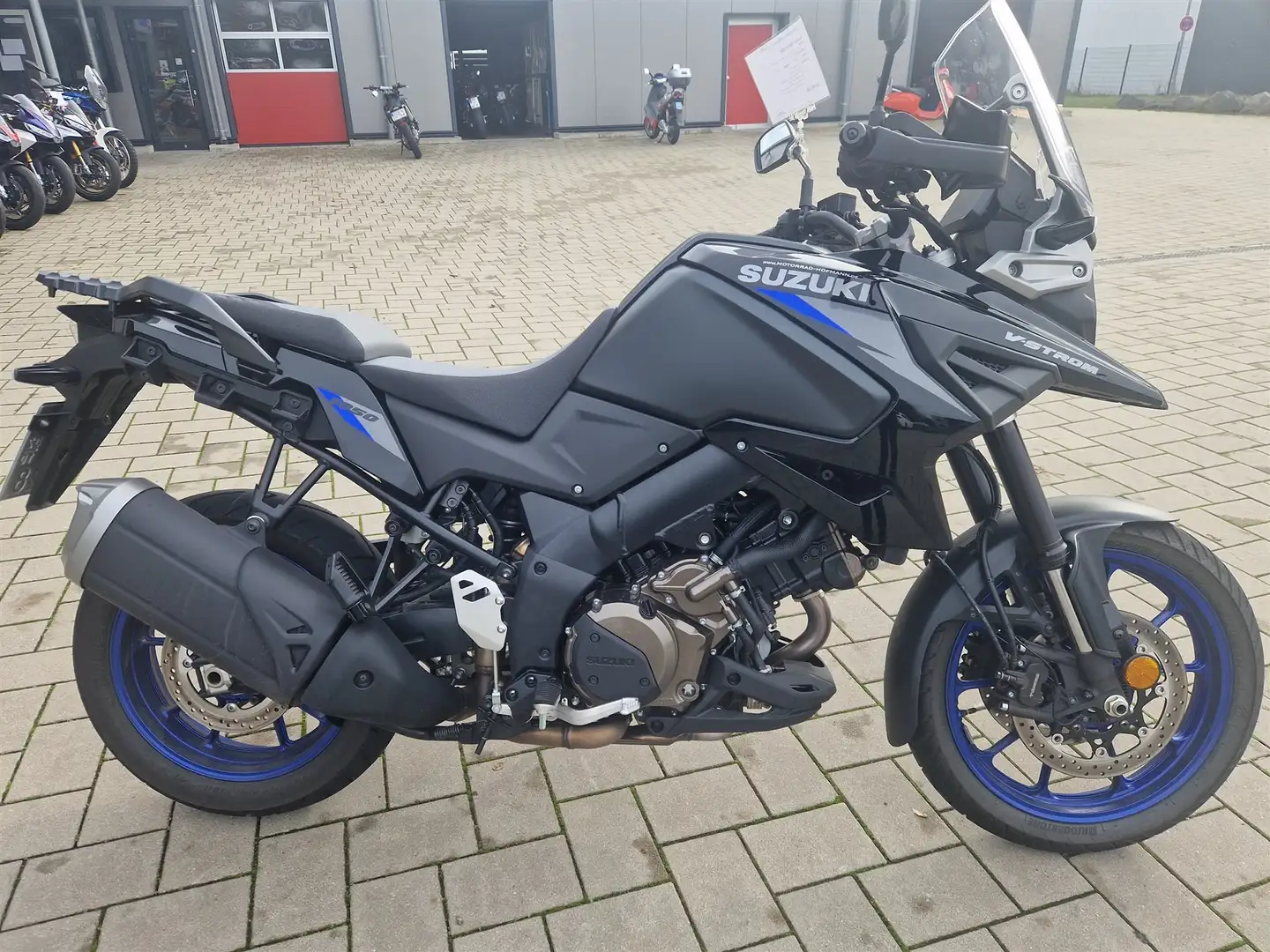 Suzuki V-Strom 1050 Vorführer Nero - 1
