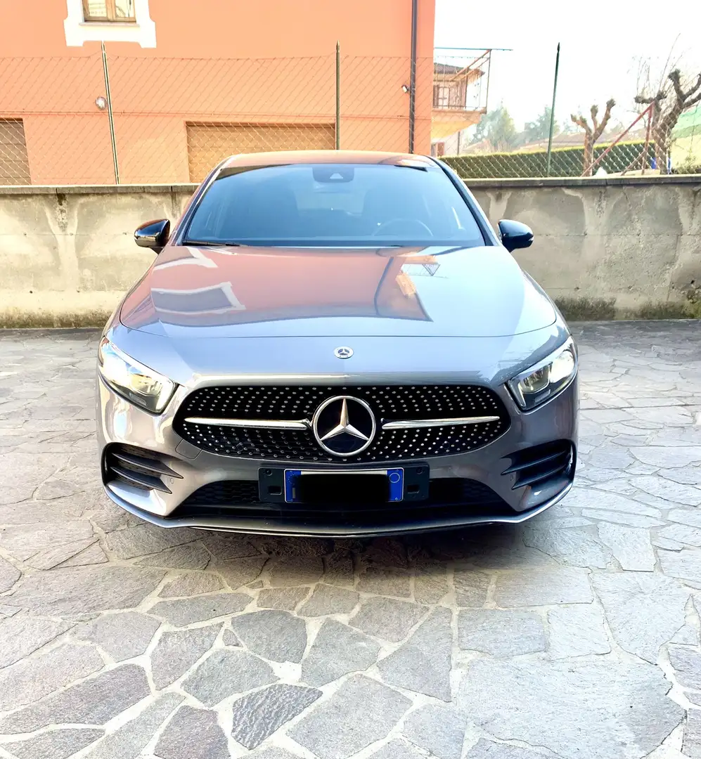 Mercedes-Benz A 250 e phev (eq-power) Premium auto Grigio - 2