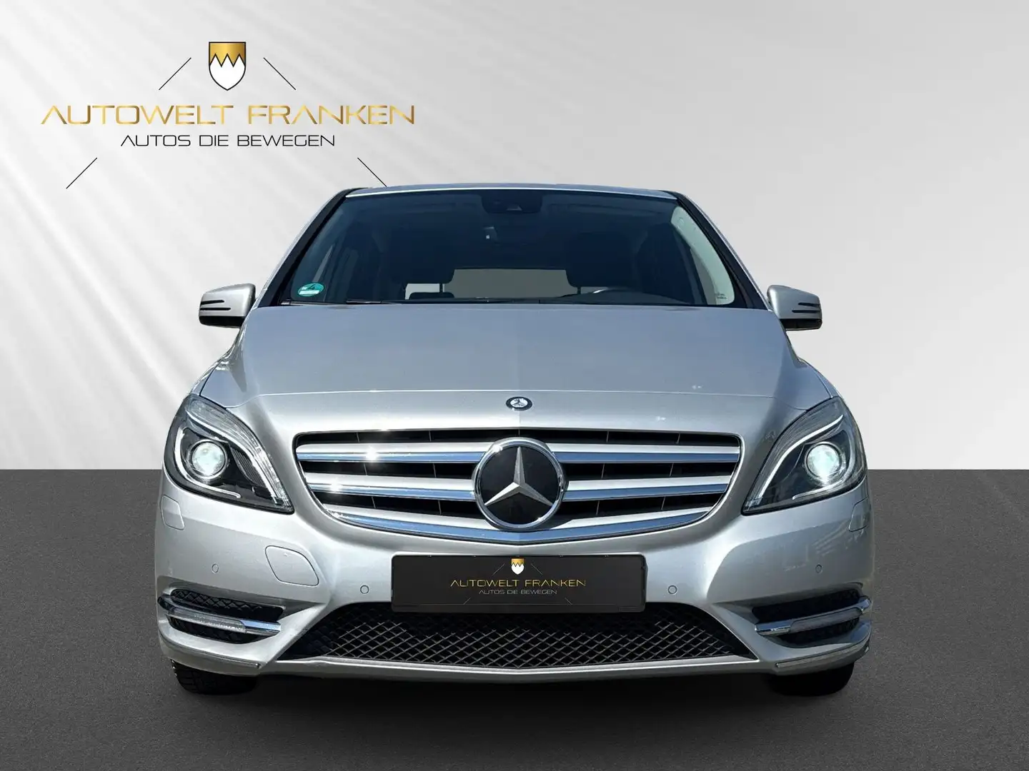 Mercedes-Benz B 200 *1.HAND*XENON*LEDER*PDC*TEMPO*SHZ*ALU* Silber - 2