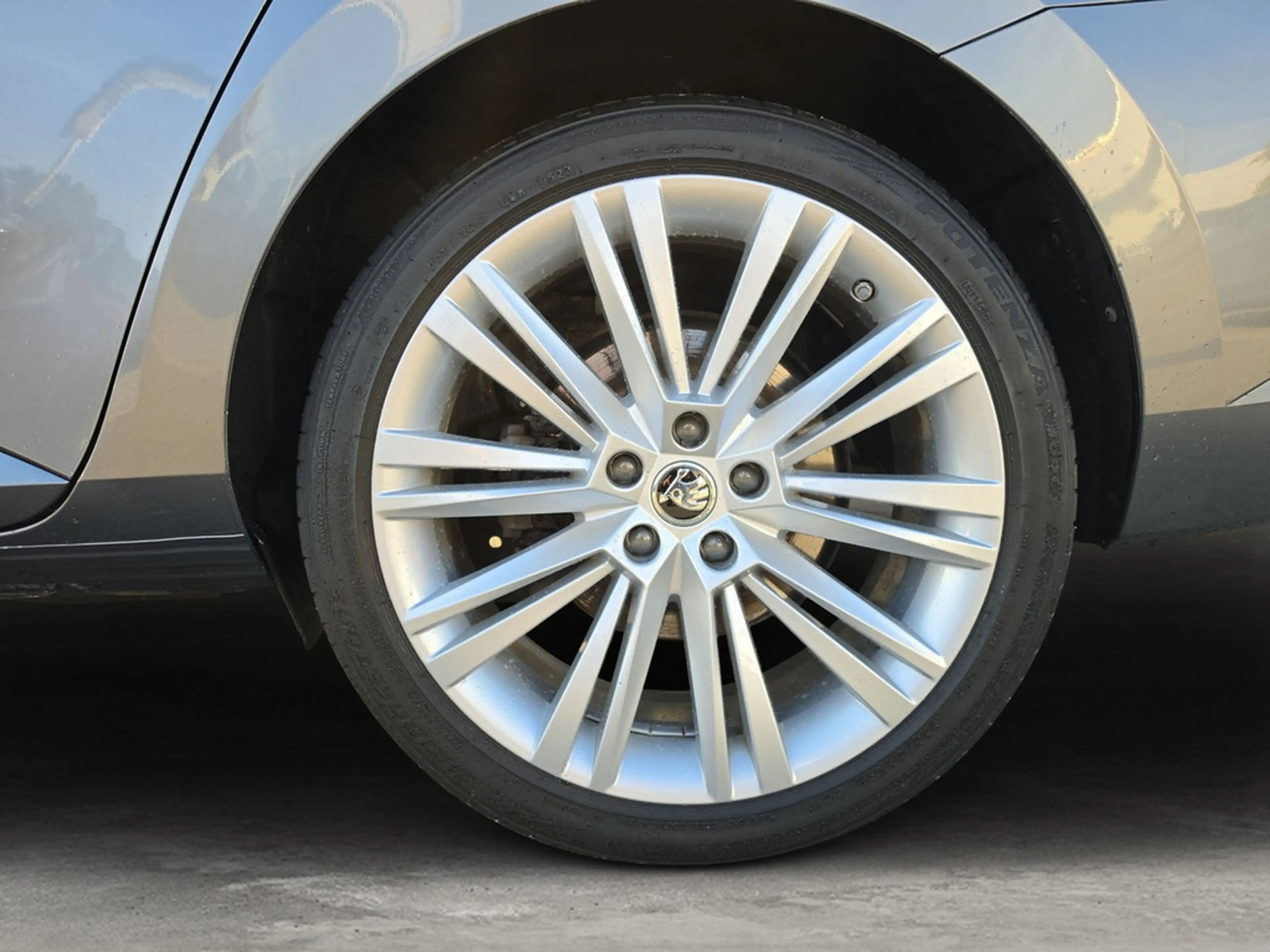 Skoda Superb COMBI 1.4 TSI IV STYLE *STD.HZG.*AHK*D — photo 14