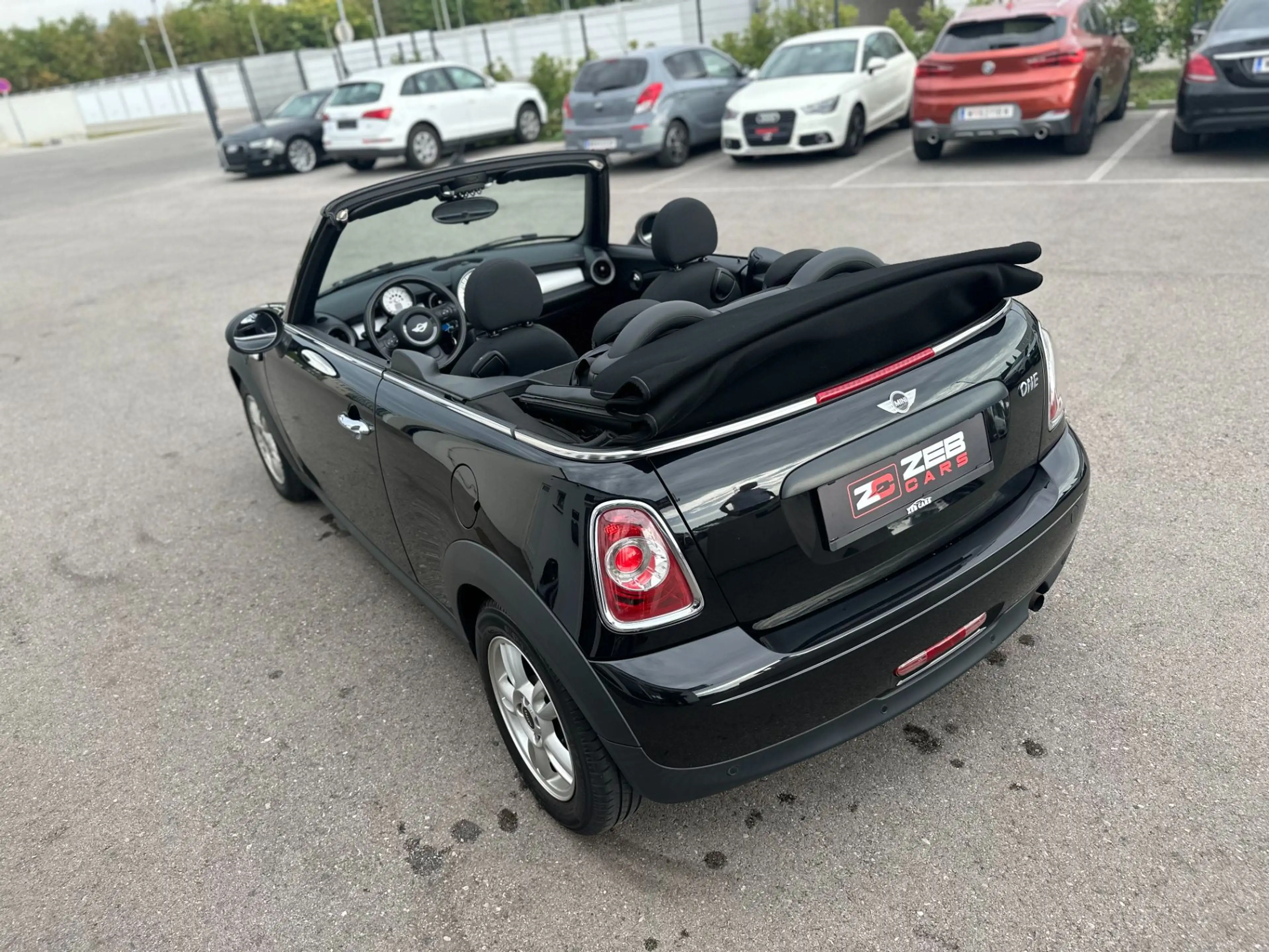 MINI One Cabrio MINI 1,6 Aut. — photo 11