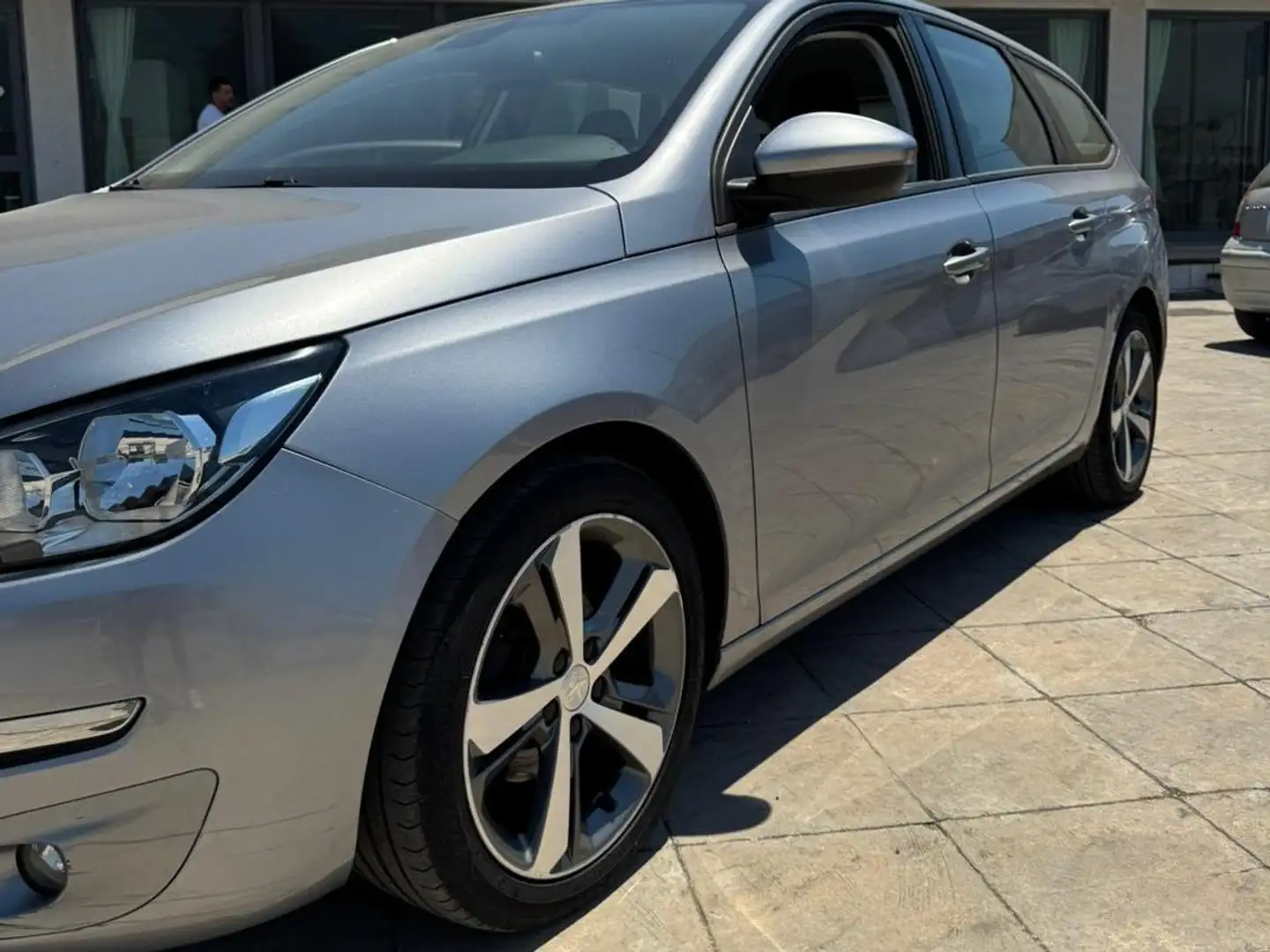Peugeot 308 308 II 2013 SW SW 1.6 e-hdi 8v Allure s - 2