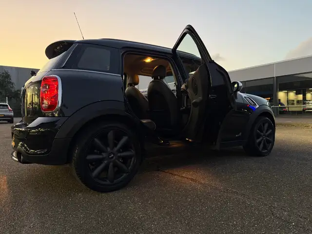 Mini Countryman view 15