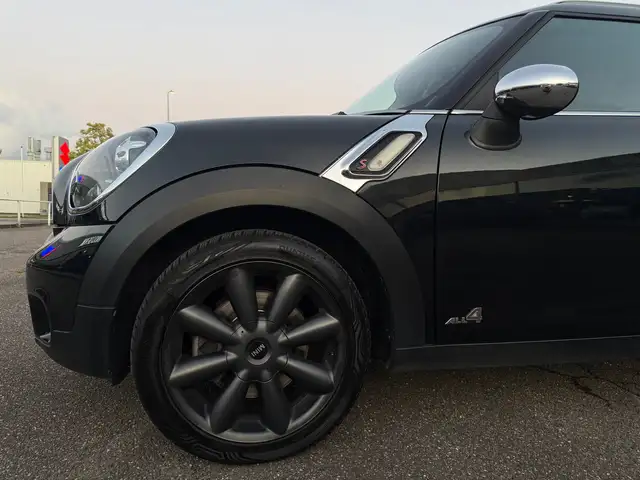 Mini Countryman view 6