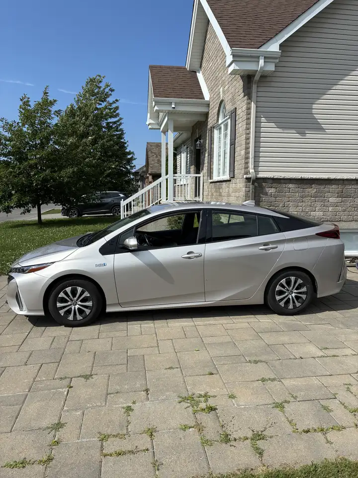  a Prius Prime