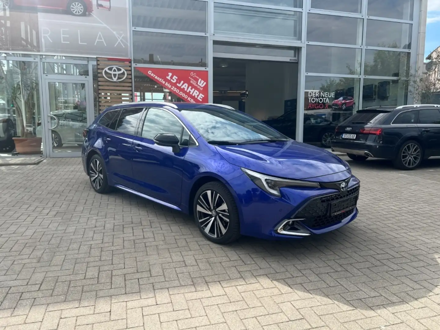 Toyota Corolla 2,0l Hybrid TS Teamplayer ACC Navi LED El. Heckkla Bleu - 1