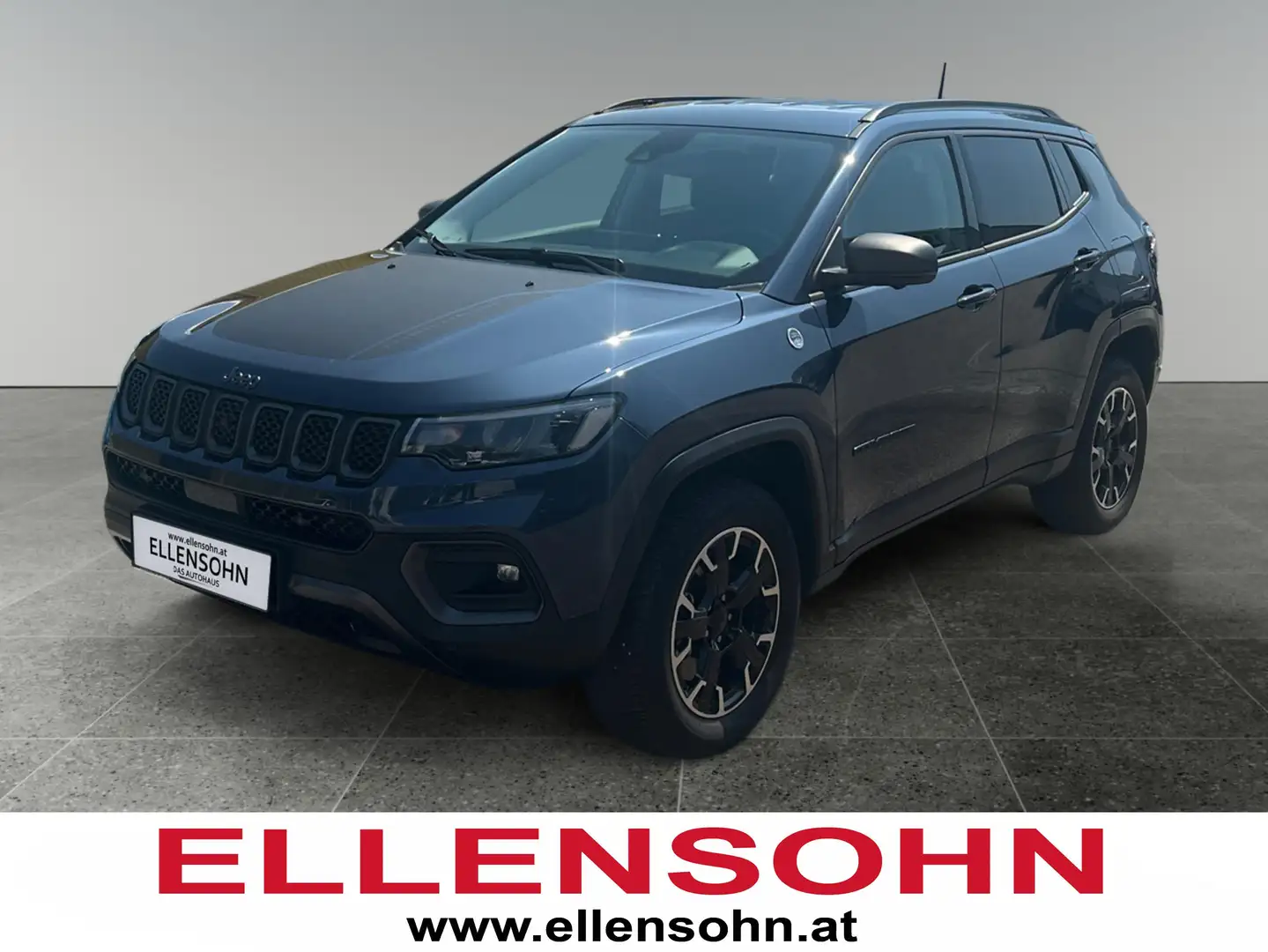 Jeep Compass 1,3 Plug-In Trailhawk AT 4xe 8fach bereift ! Schwarz - 1